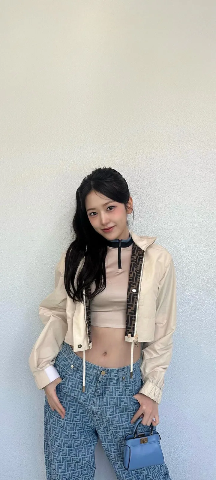 Fond d'écran de verrouillage mobile An Yu-jin 4K HD télécharger — IZ*ONE, IVE