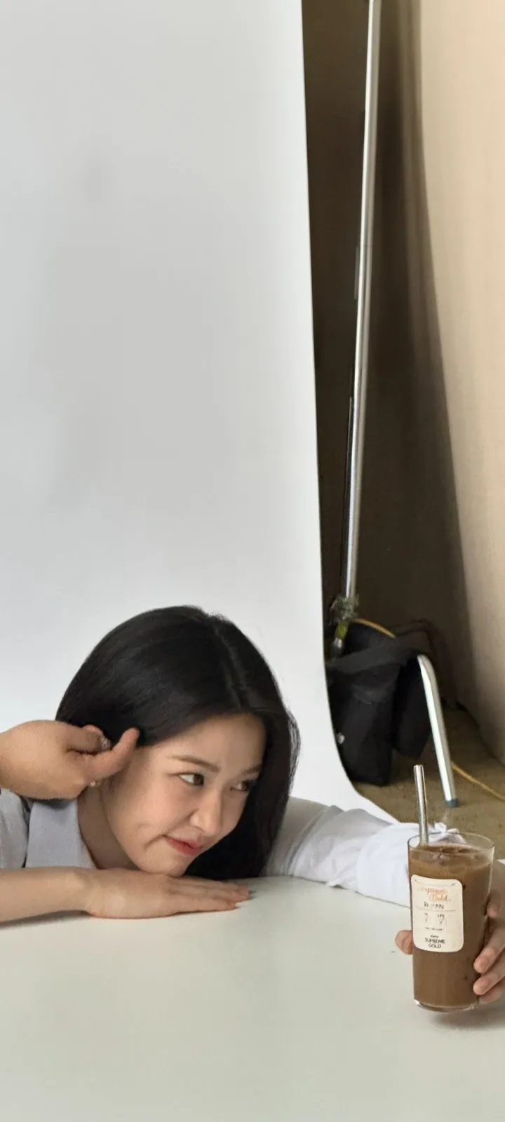 Fond d'écran de verrouillage mobile An Yu-jin 4K HD télécharger — IZ*ONE, IVE
