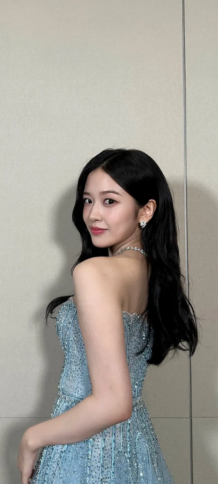 Fond d'écran de verrouillage mobile An Yu-jin 4K HD télécharger — IZ*ONE, IVE