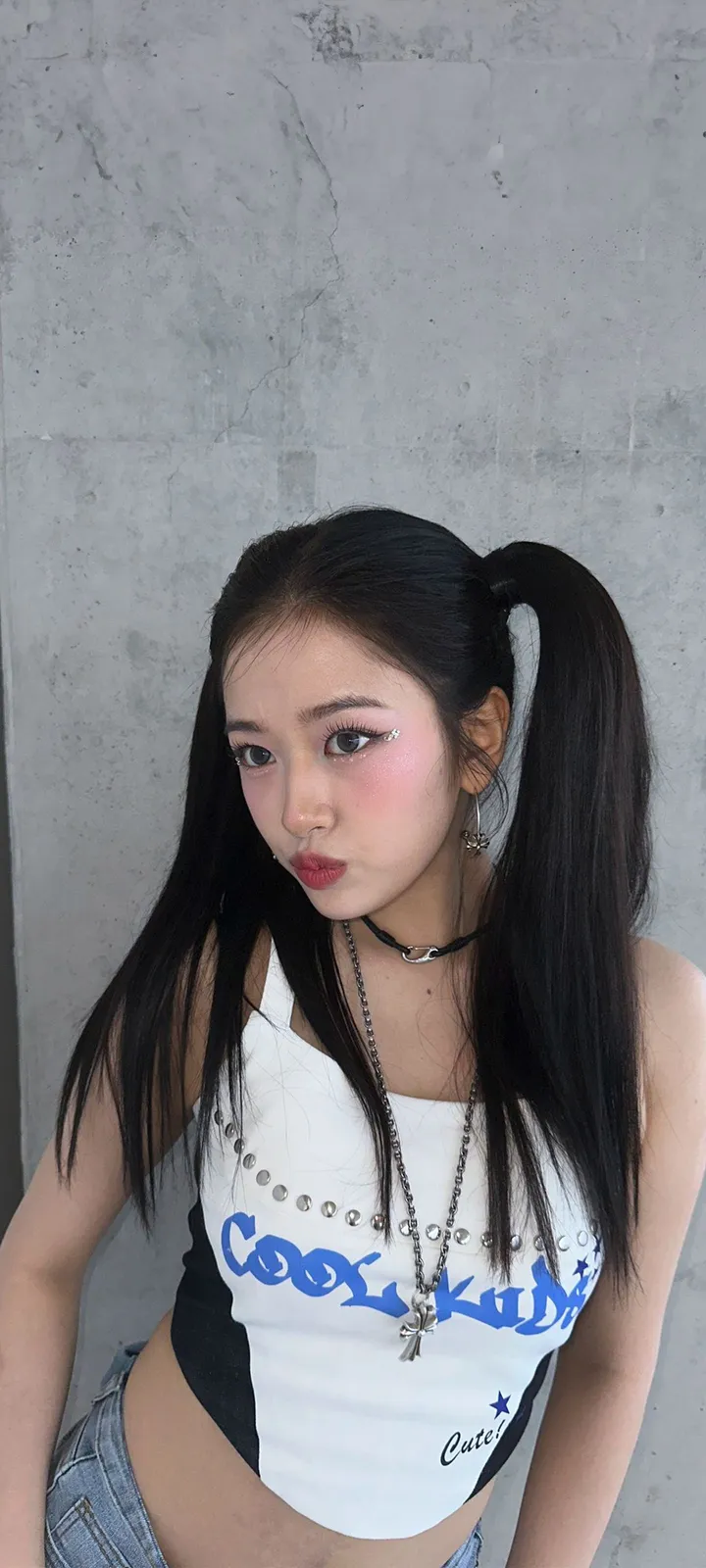 Fond d'écran de verrouillage mobile An Yu-jin 4K HD télécharger — IZ*ONE, IVE