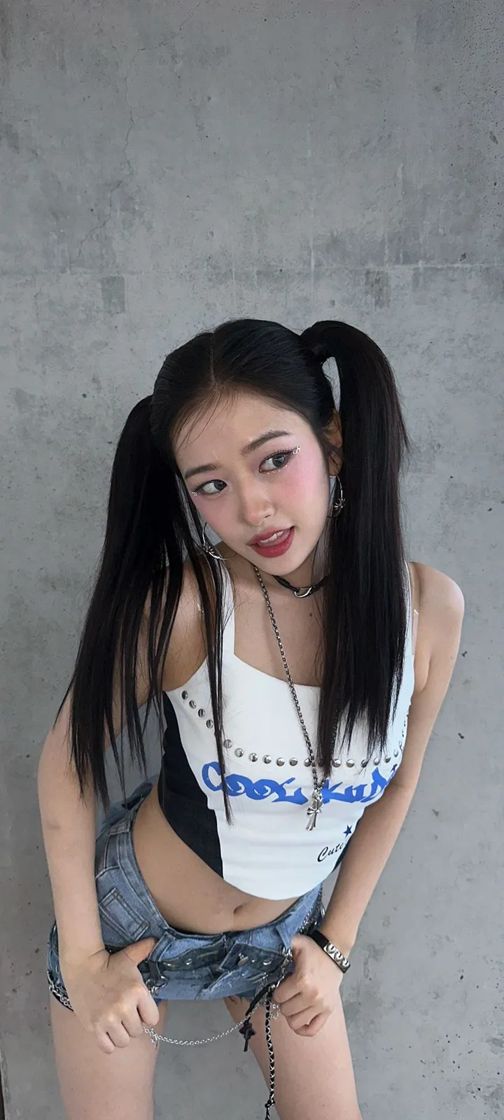 Fond d'écran de verrouillage mobile An Yu-jin 4K HD télécharger — IZ*ONE, IVE