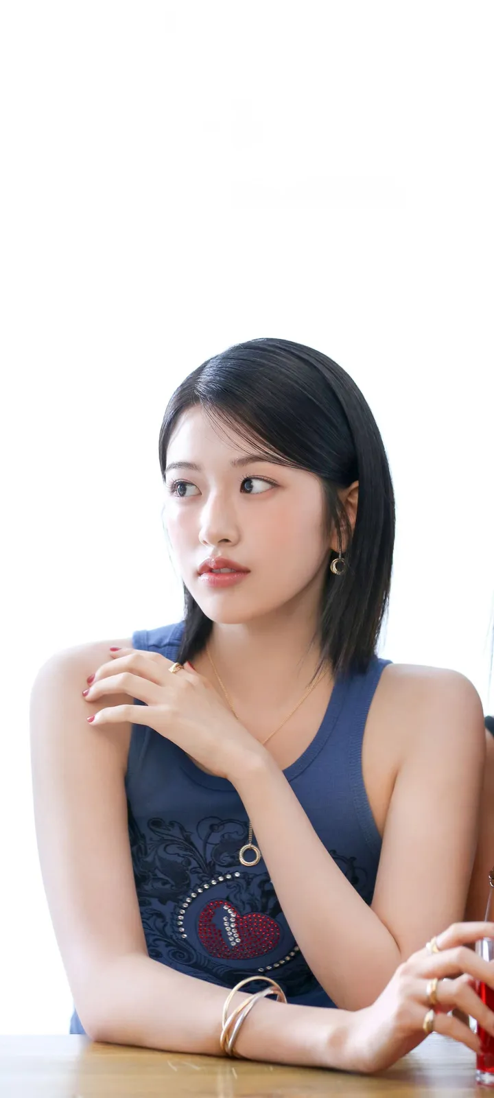 Fond d'écran de verrouillage mobile An Yu-jin 4K HD télécharger — IZ*ONE, IVE