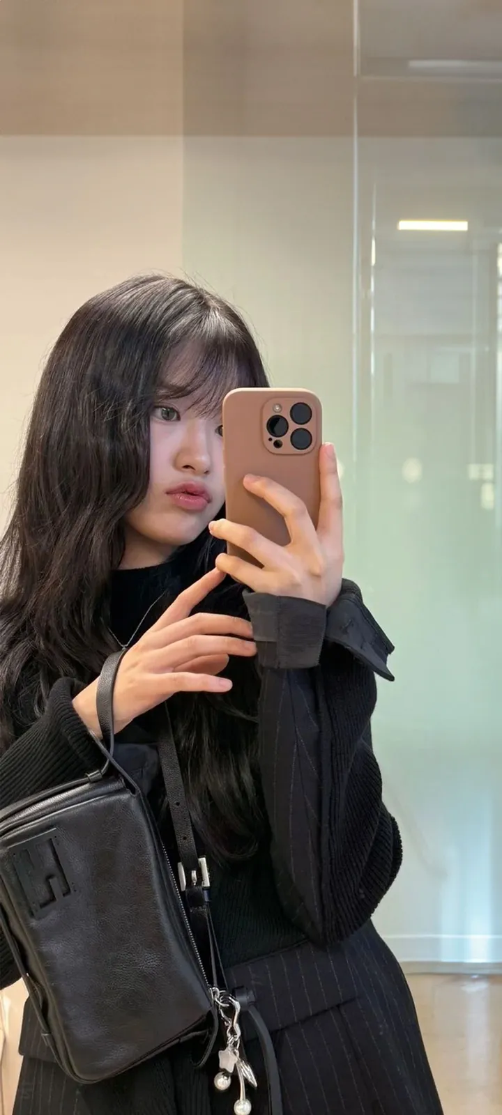 Fond d'écran de verrouillage mobile An Yu-jin 4K HD télécharger — IZ*ONE, IVE