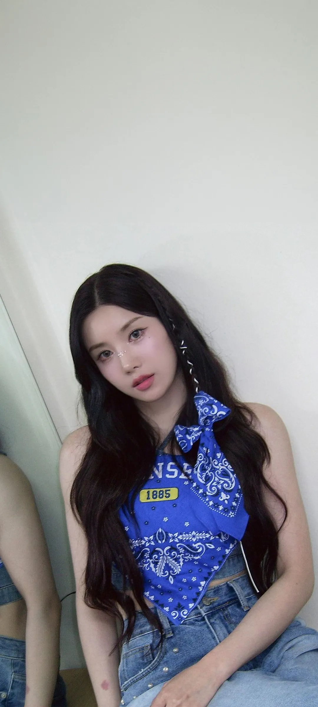 Wallpaper layar kunci hp Kwon Eun-bi 4K HD download — IZ*ONE
