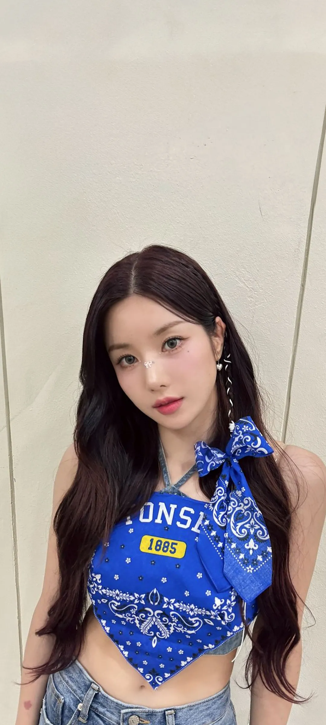 วอลเปเปอร์ หน้าจอล็อก มือถือ Kwon Eun-bi 4K HD ดาวน์โหลด — IZ*ONE