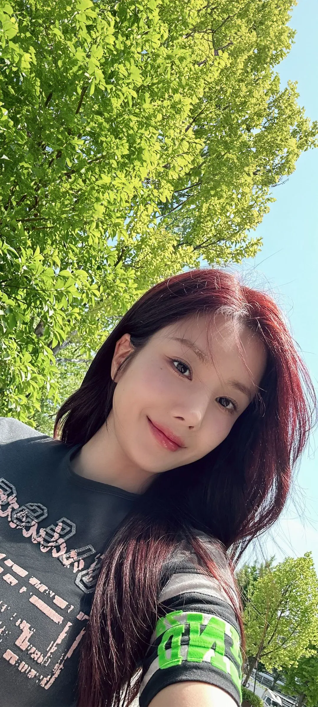 Kwon Eun-bi kilit ekranı telefon duvar kağıdı 4K HD i̇ndir — IZ*ONE
