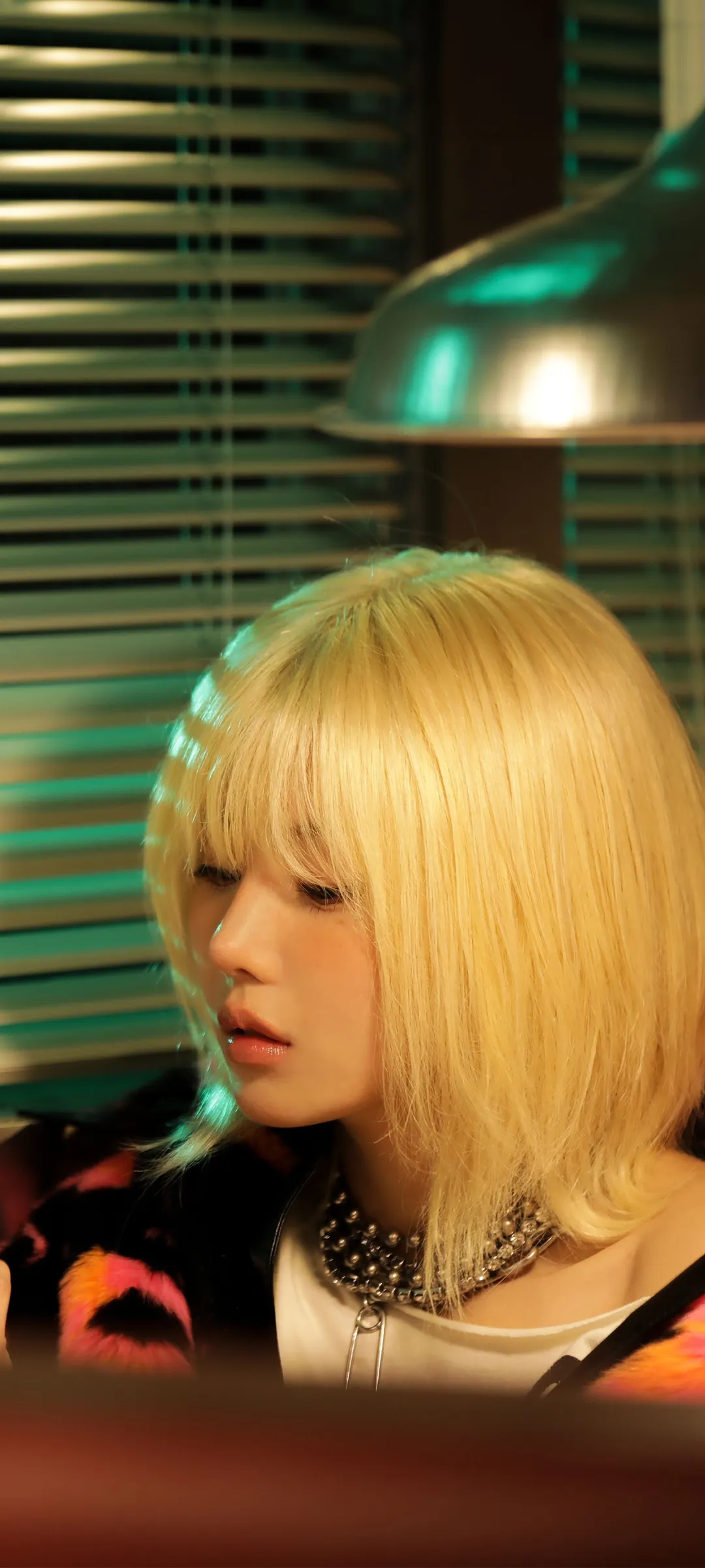 วอลเปเปอร์ หน้าจอล็อก มือถือ Kwon Eun-bi 4K HD ดาวน์โหลด — IZ*ONE
