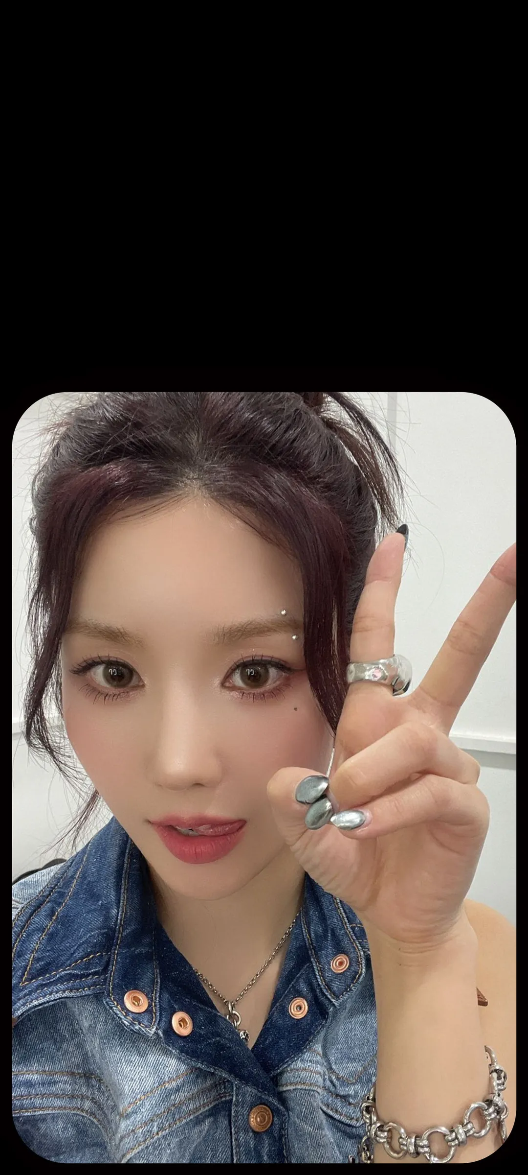 วอลเปเปอร์ หน้าจอล็อก มือถือ Kwon Eun-bi 4K HD ดาวน์โหลด — IZ*ONE
