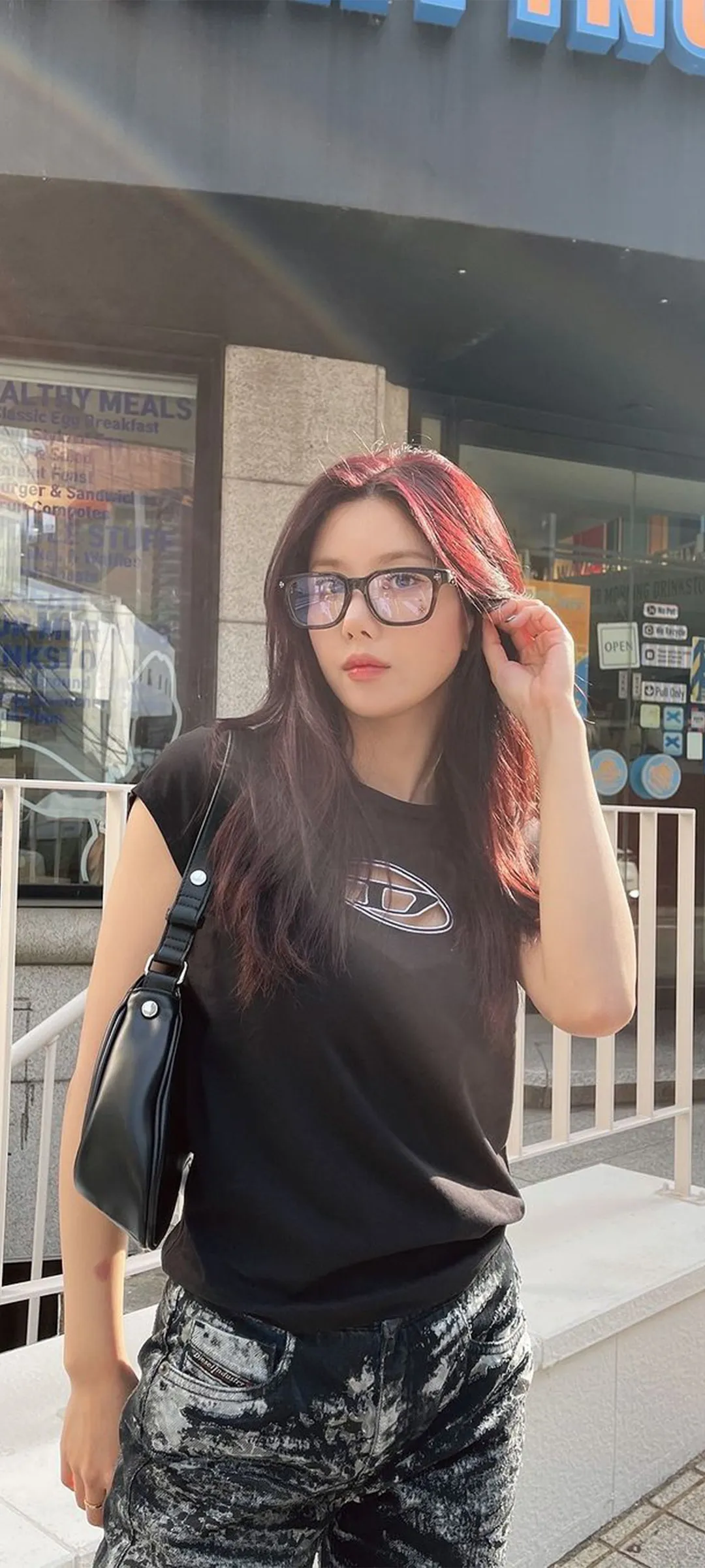 วอลเปเปอร์ หน้าจอล็อก มือถือ Kwon Eun-bi 4K HD ดาวน์โหลด — IZ*ONE
