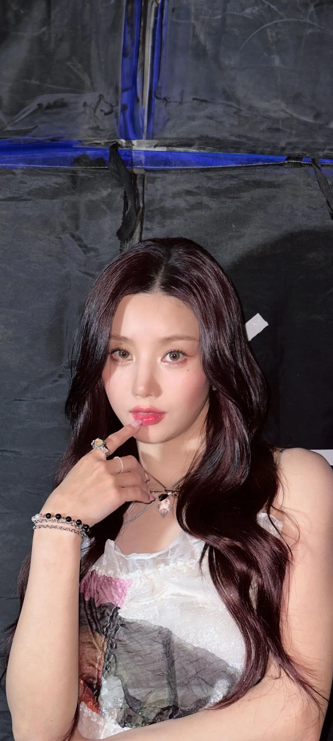 วอลเปเปอร์ หน้าจอล็อก มือถือ Kwon Eun-bi 4K HD ดาวน์โหลด — IZ*ONE