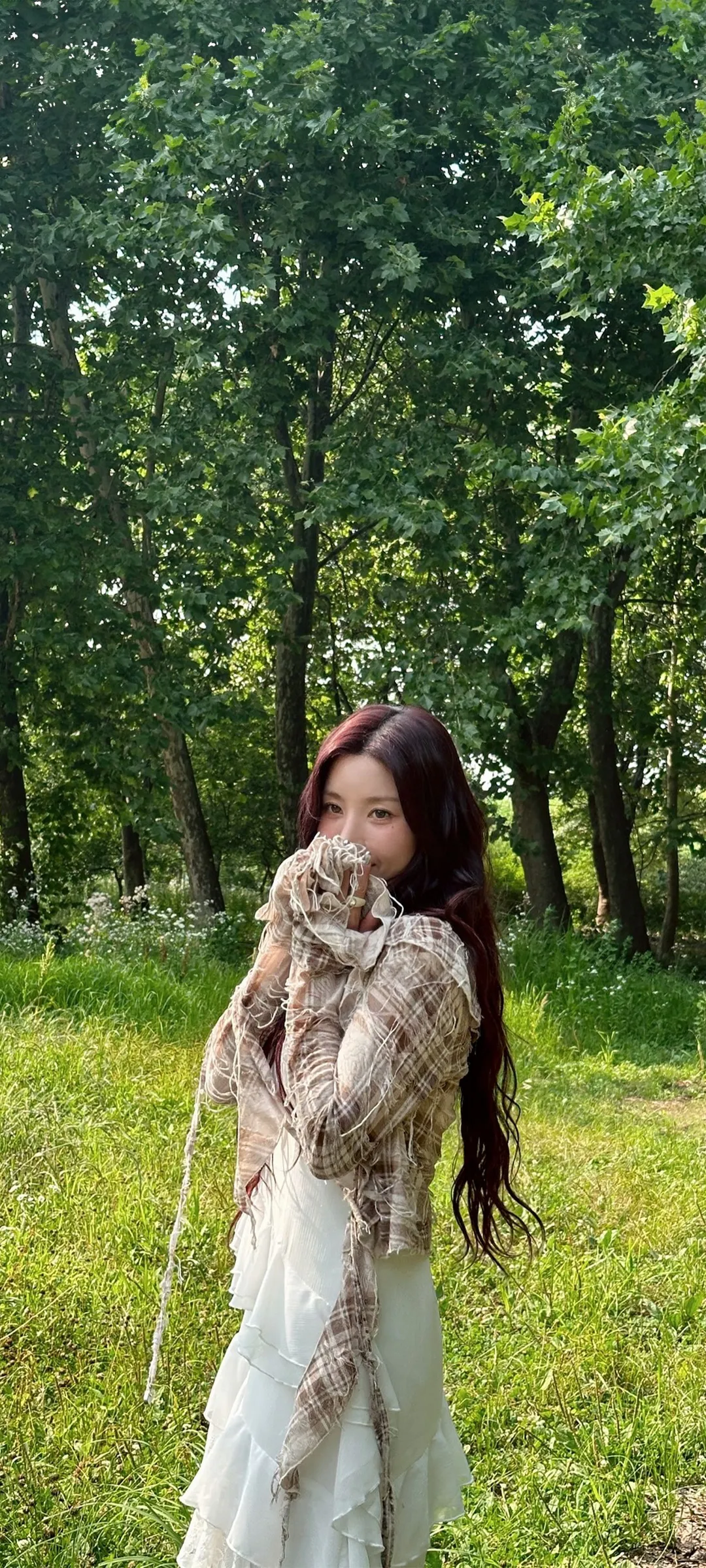 วอลเปเปอร์ หน้าจอล็อก มือถือ Kwon Eun-bi 4K HD ดาวน์โหลด — IZ*ONE