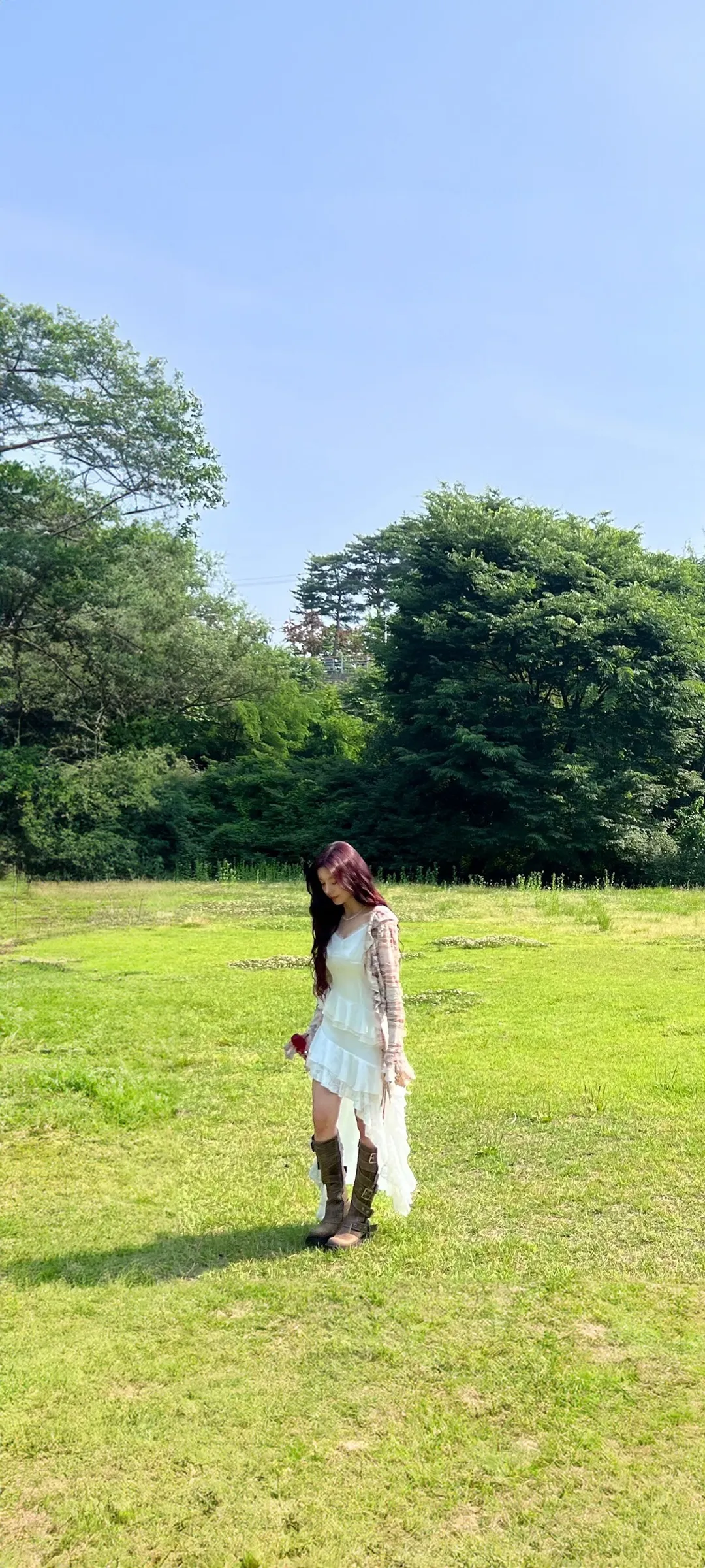 วอลเปเปอร์ หน้าจอล็อก มือถือ Kwon Eun-bi 4K HD ดาวน์โหลด — IZ*ONE