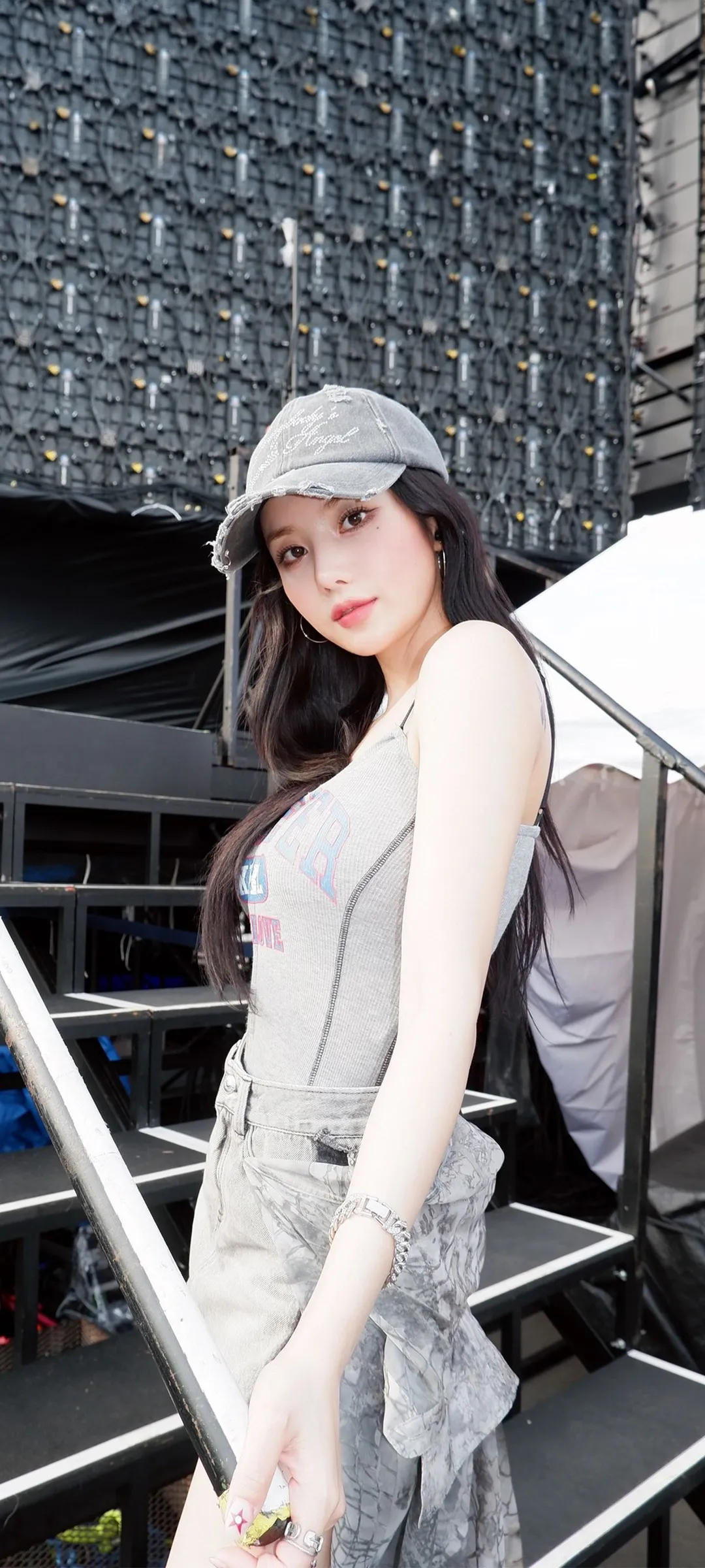 วอลเปเปอร์ หน้าจอล็อก มือถือ Kwon Eun-bi 4K HD ดาวน์โหลด — IZ*ONE
