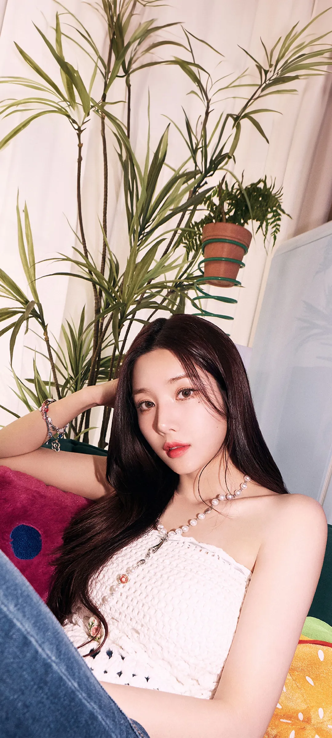 Kwon Eun-bi kilit ekranı telefon duvar kağıdı 4K HD i̇ndir — IZ*ONE