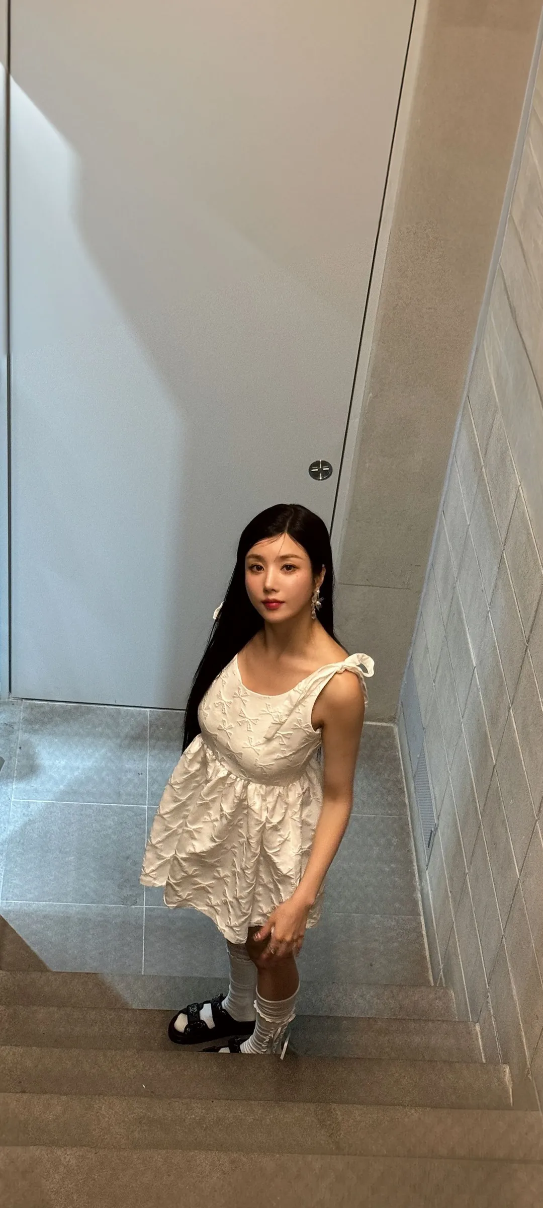 วอลเปเปอร์ หน้าจอล็อก มือถือ Kwon Eun-bi 4K HD ดาวน์โหลด — IZ*ONE