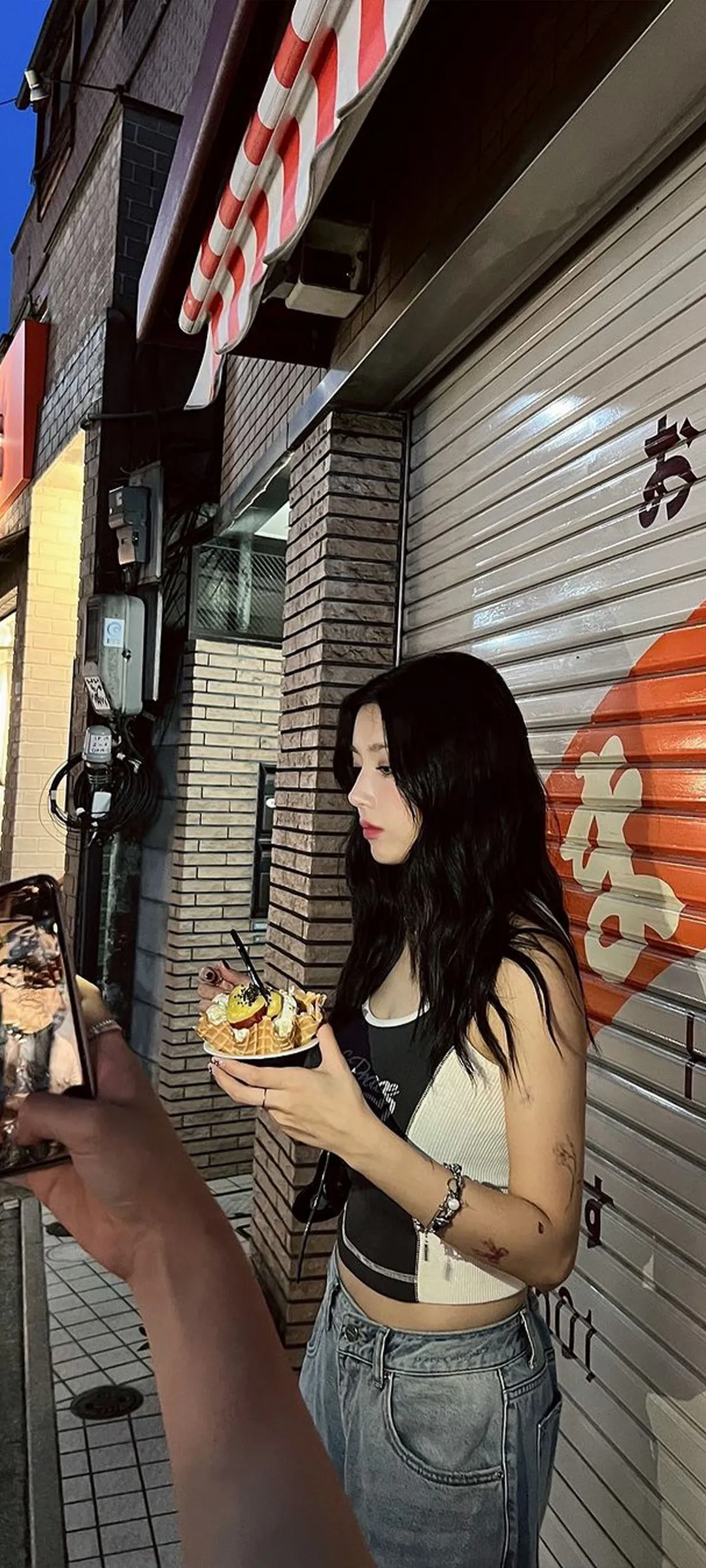Kwon Eun-bi kilit ekranı telefon duvar kağıdı 4K HD i̇ndir — IZ*ONE