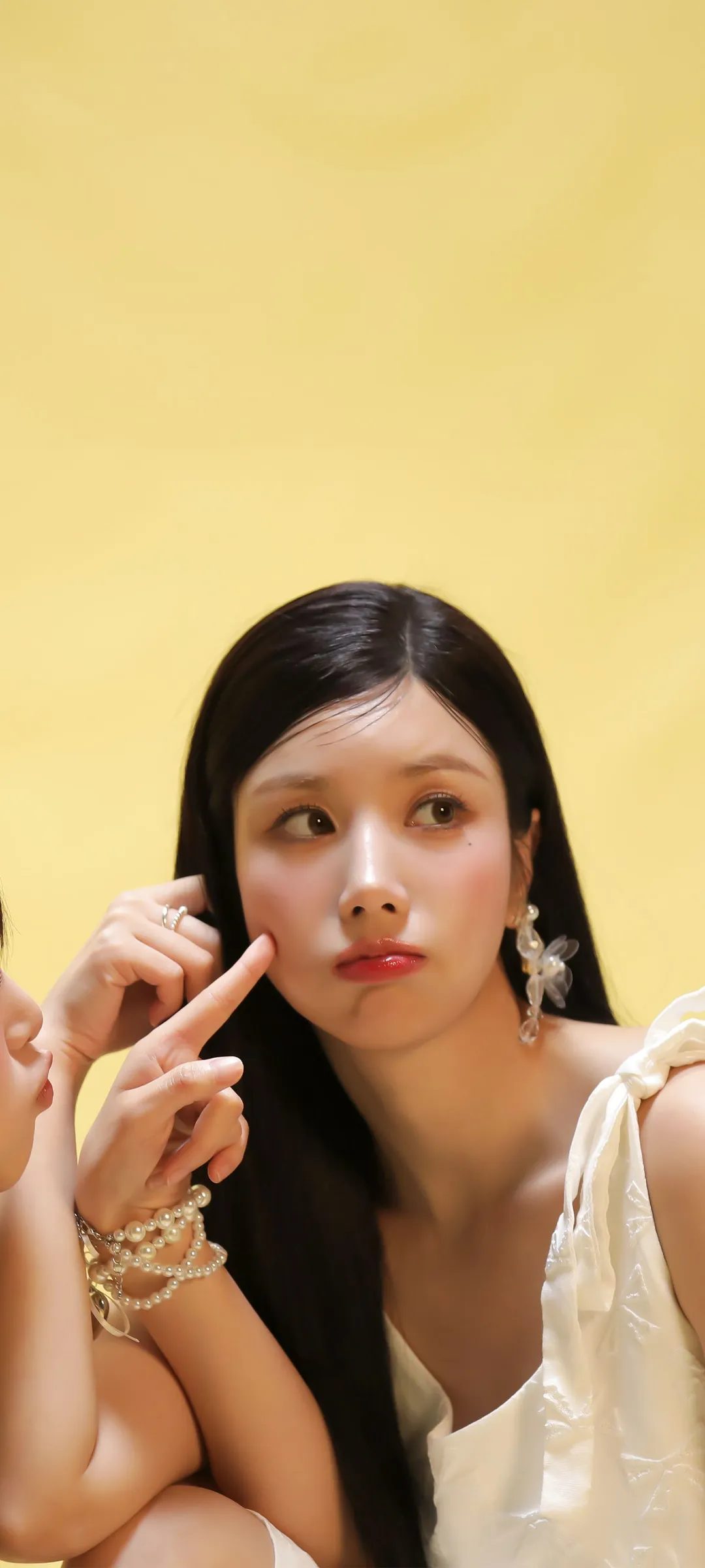 วอลเปเปอร์ หน้าจอล็อก มือถือ Kwon Eun-bi 4K HD ดาวน์โหลด — IZ*ONE