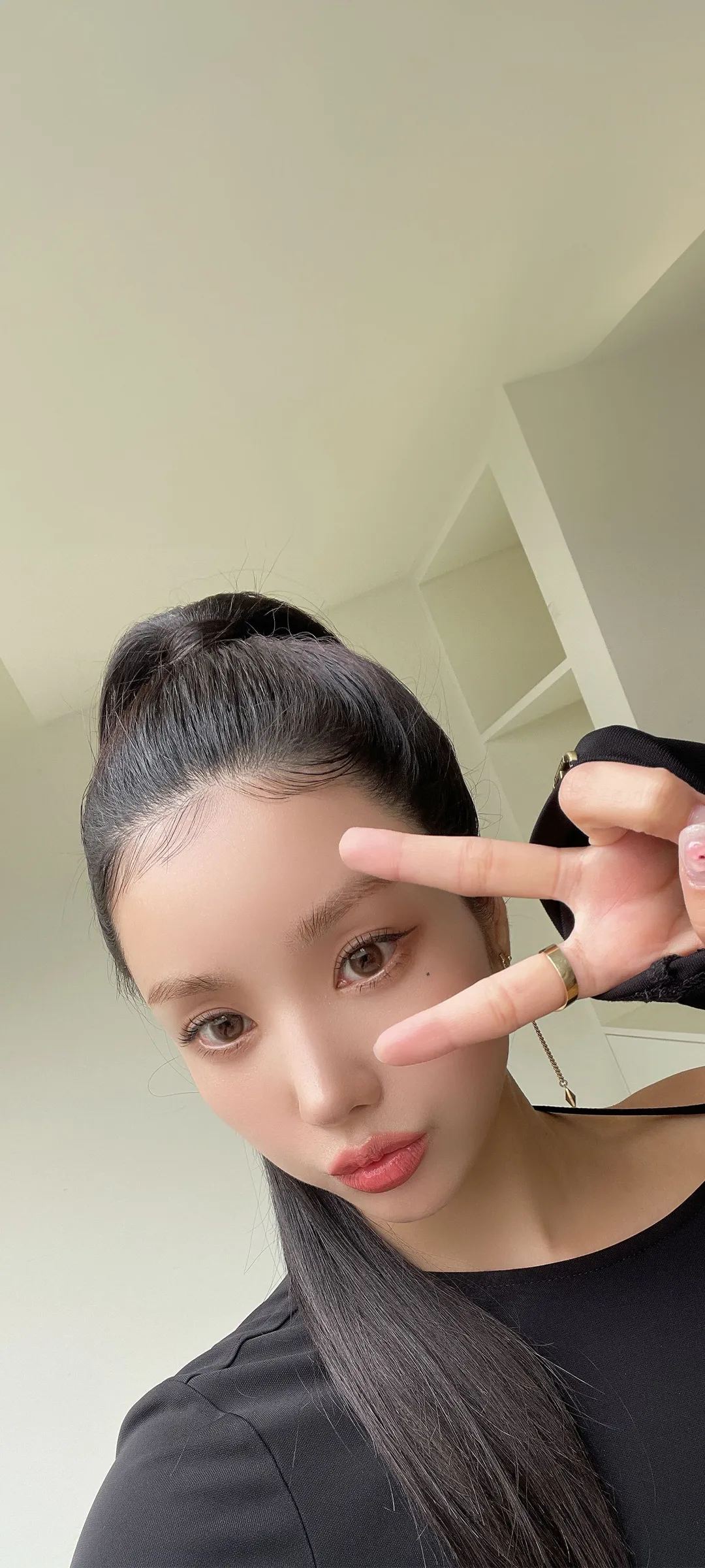 Kwon Eun-bi kilit ekranı telefon duvar kağıdı 4K HD i̇ndir — IZ*ONE