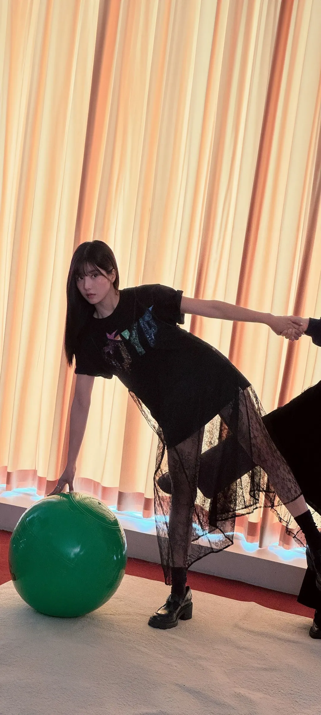 Kwon Eun-bi kilit ekranı telefon duvar kağıdı 4K HD i̇ndir — IZ*ONE