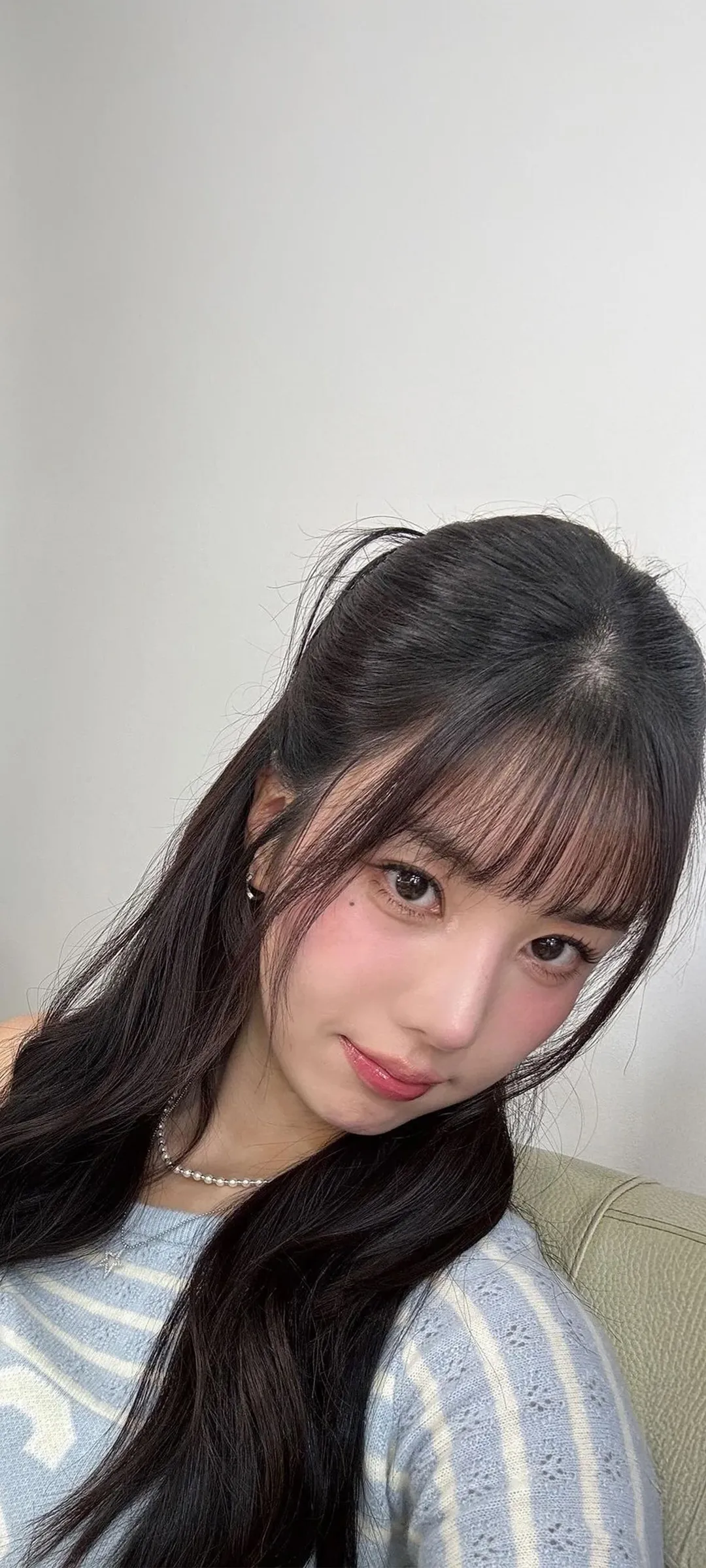 วอลเปเปอร์ หน้าจอล็อก มือถือ Kwon Eun-bi 4K HD ดาวน์โหลด — IZ*ONE