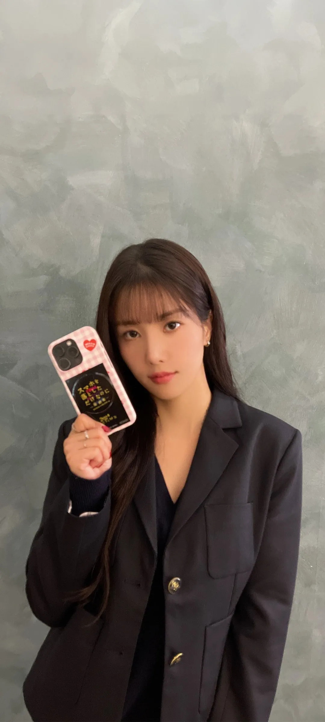 วอลเปเปอร์ หน้าจอล็อก มือถือ Kwon Eun-bi 4K HD ดาวน์โหลด — IZ*ONE
