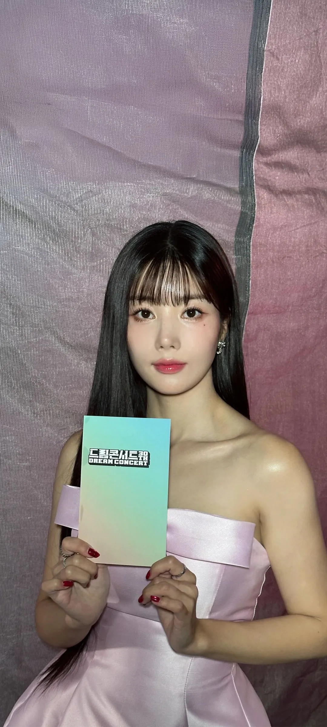 Kwon Eun-bi kilit ekranı telefon duvar kağıdı 4K HD i̇ndir — IZ*ONE