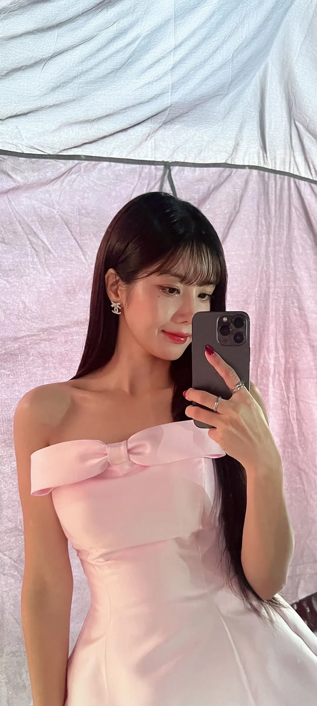 วอลเปเปอร์ หน้าจอล็อก มือถือ Kwon Eun-bi 4K HD ดาวน์โหลด — IZ*ONE