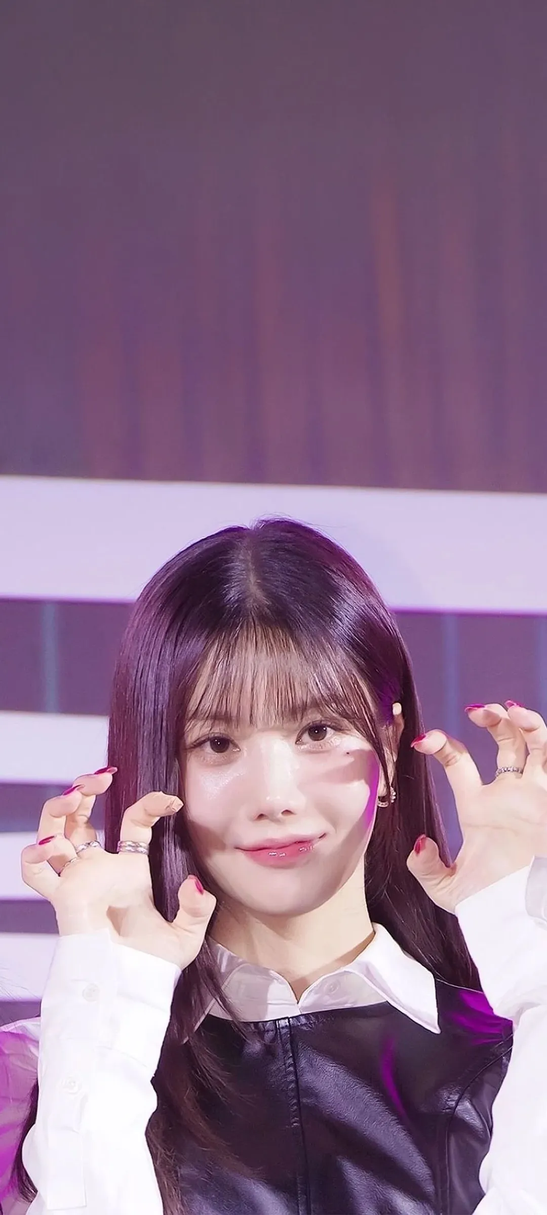 วอลเปเปอร์ หน้าจอล็อก มือถือ Kwon Eun-bi 4K HD ดาวน์โหลด — IZ*ONE