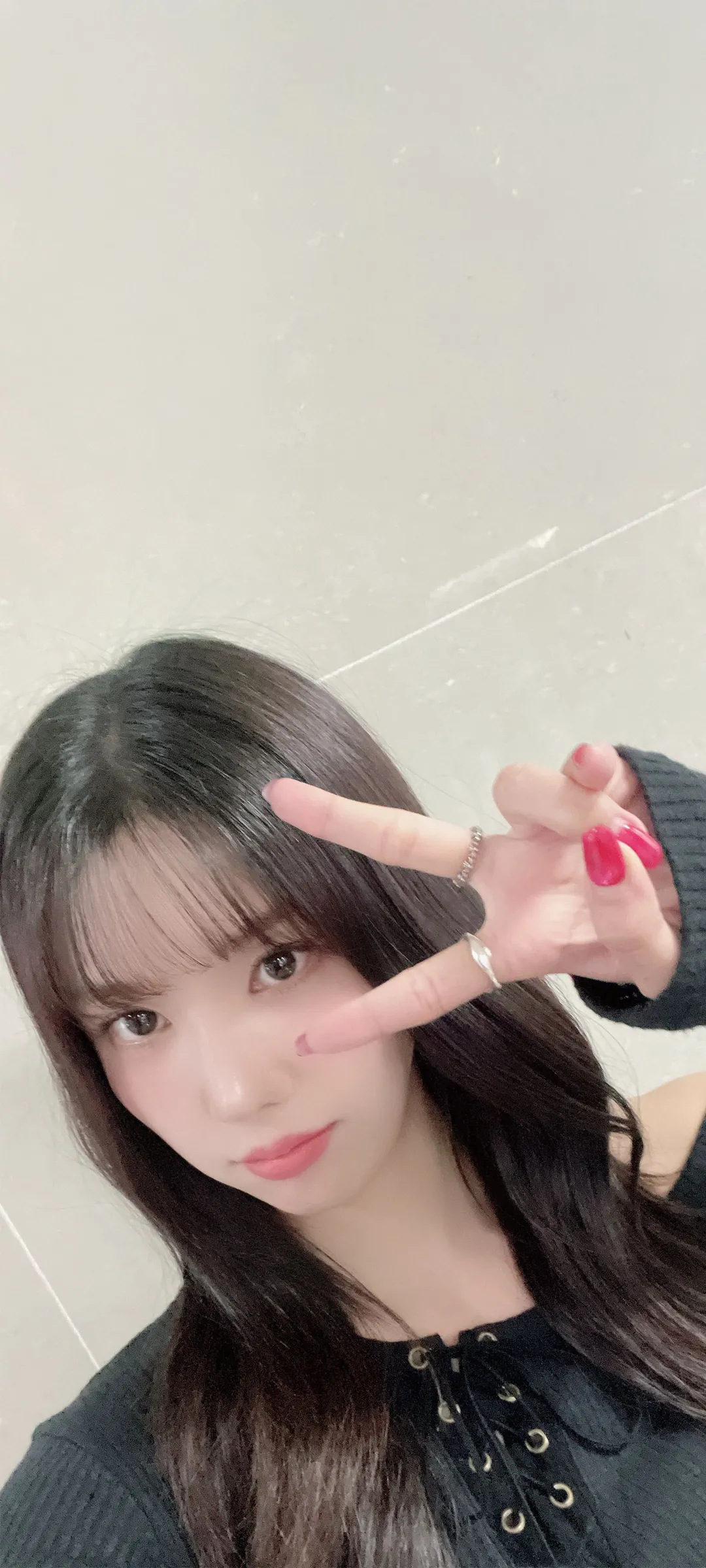 วอลเปเปอร์ หน้าจอล็อก มือถือ Kwon Eun-bi 4K HD ดาวน์โหลด — IZ*ONE