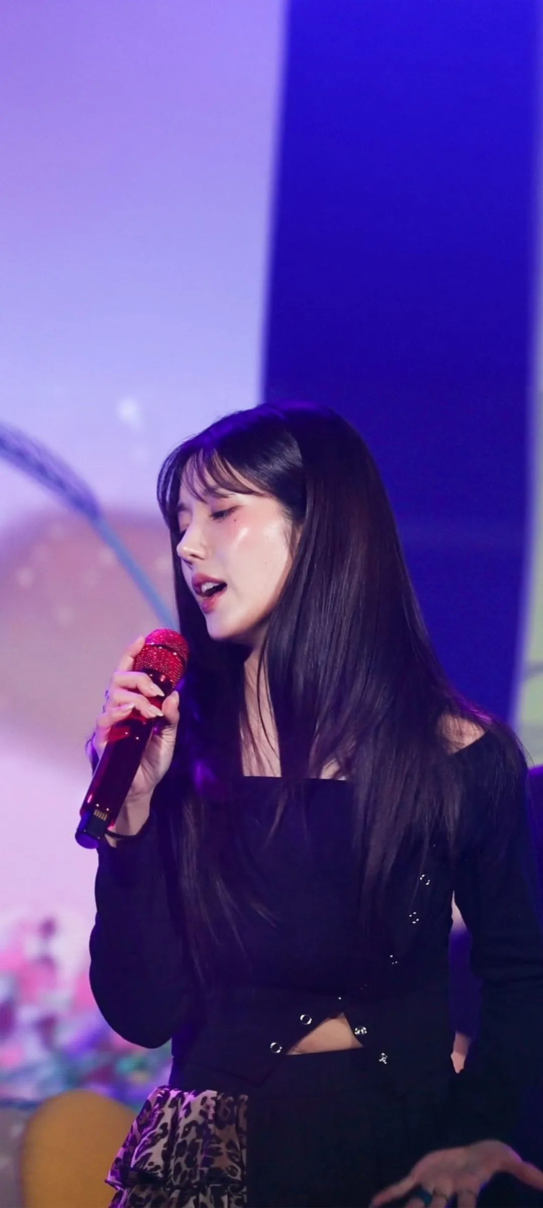 วอลเปเปอร์ หน้าจอล็อก มือถือ Kwon Eun-bi 4K HD ดาวน์โหลด — IZ*ONE