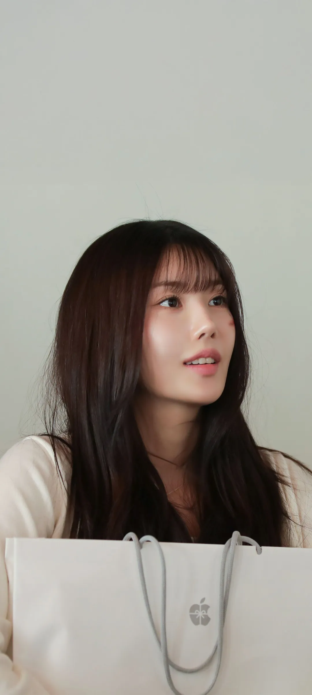 Fondo de pantalla de bloqueo móvil de Kwon Eun-bi 4K HD descargar — IZ*ONE