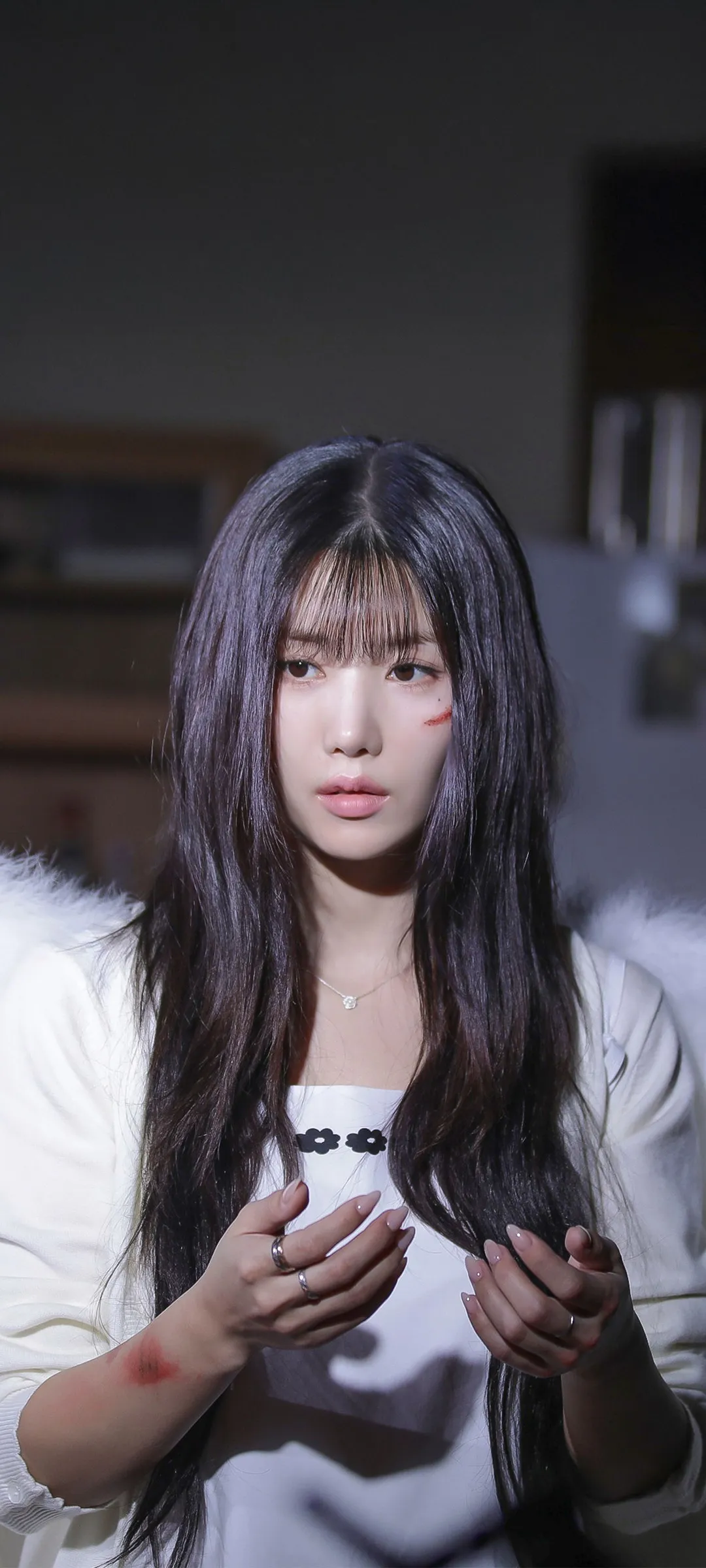 วอลเปเปอร์ หน้าจอล็อก มือถือ Kwon Eun-bi 4K HD ดาวน์โหลด — IZ*ONE