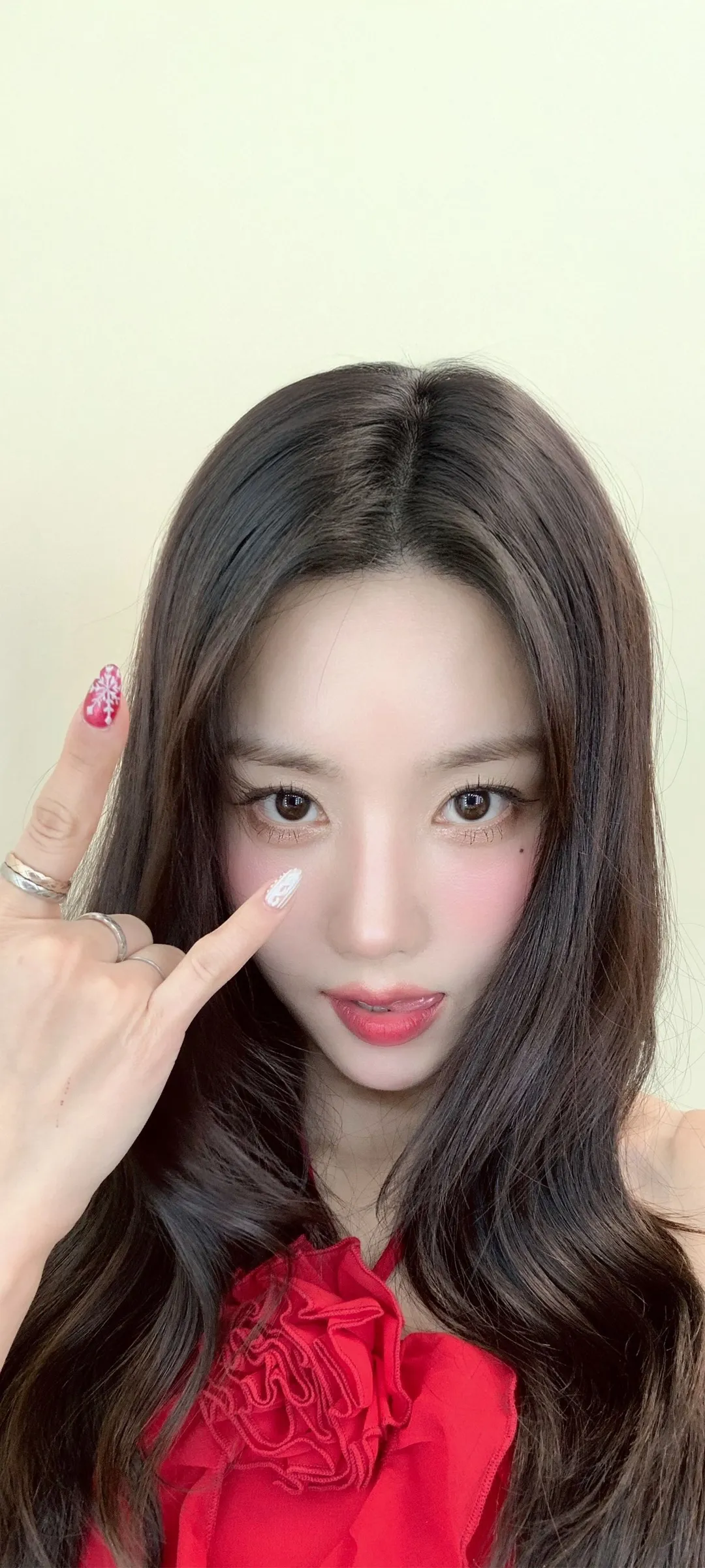 วอลเปเปอร์ หน้าจอล็อก มือถือ Kwon Eun-bi 4K HD ดาวน์โหลด — IZ*ONE
