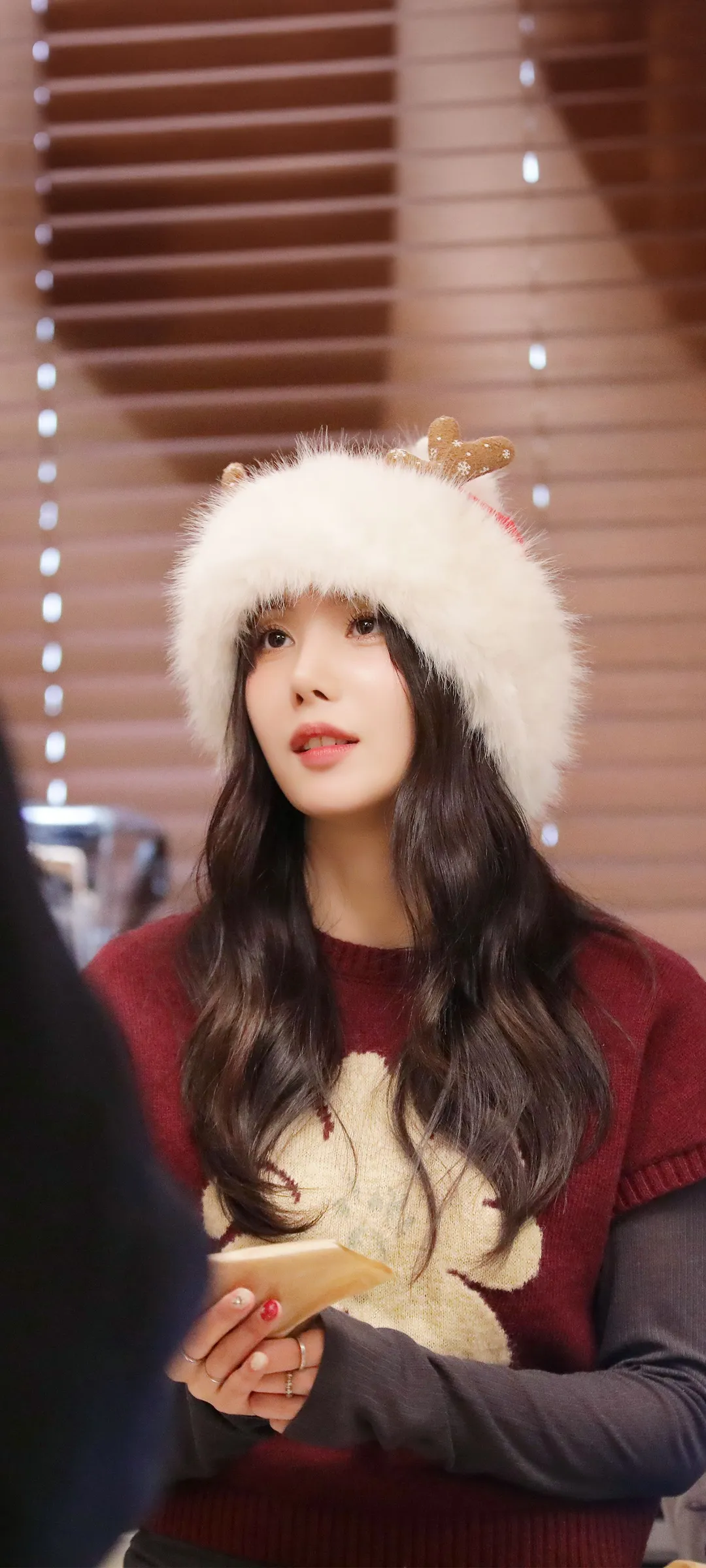 วอลเปเปอร์ หน้าจอล็อก มือถือ Kwon Eun-bi 4K HD ดาวน์โหลด — IZ*ONE