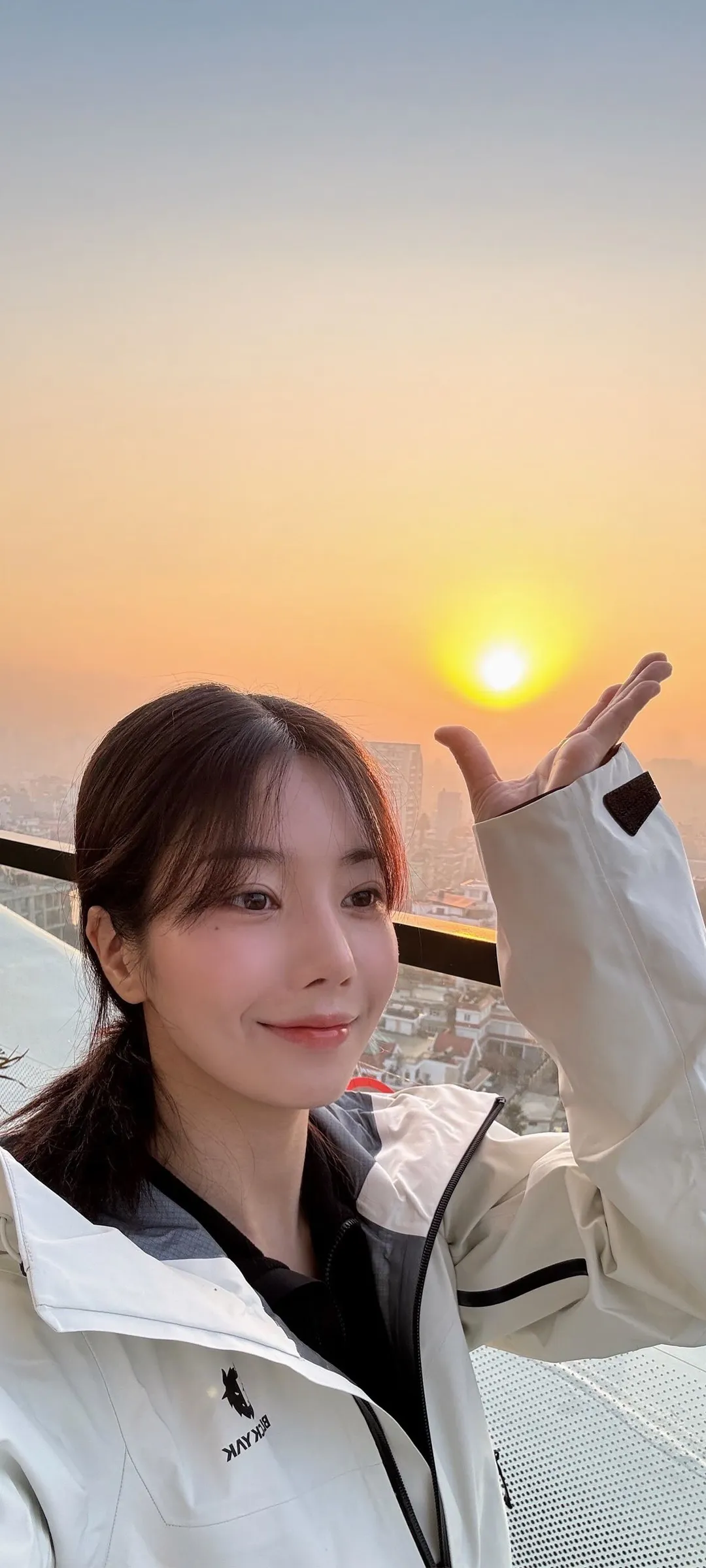 วอลเปเปอร์ หน้าจอล็อก มือถือ Kwon Eun-bi 4K HD ดาวน์โหลด — IZ*ONE