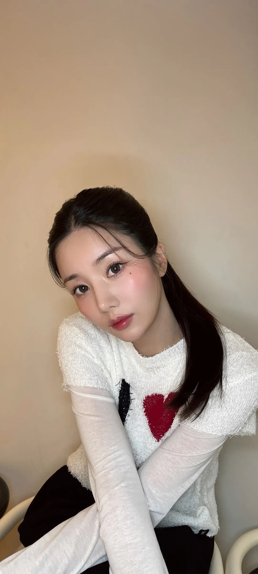 วอลเปเปอร์ หน้าจอล็อก มือถือ Kwon Eun-bi 4K HD ดาวน์โหลด — IZ*ONE