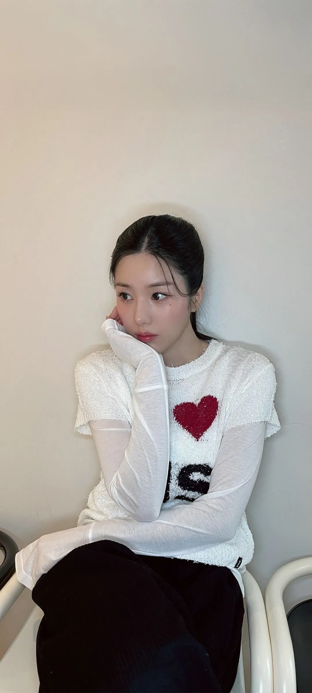 วอลเปเปอร์ หน้าจอล็อก มือถือ Kwon Eun-bi 4K HD ดาวน์โหลด — IZ*ONE