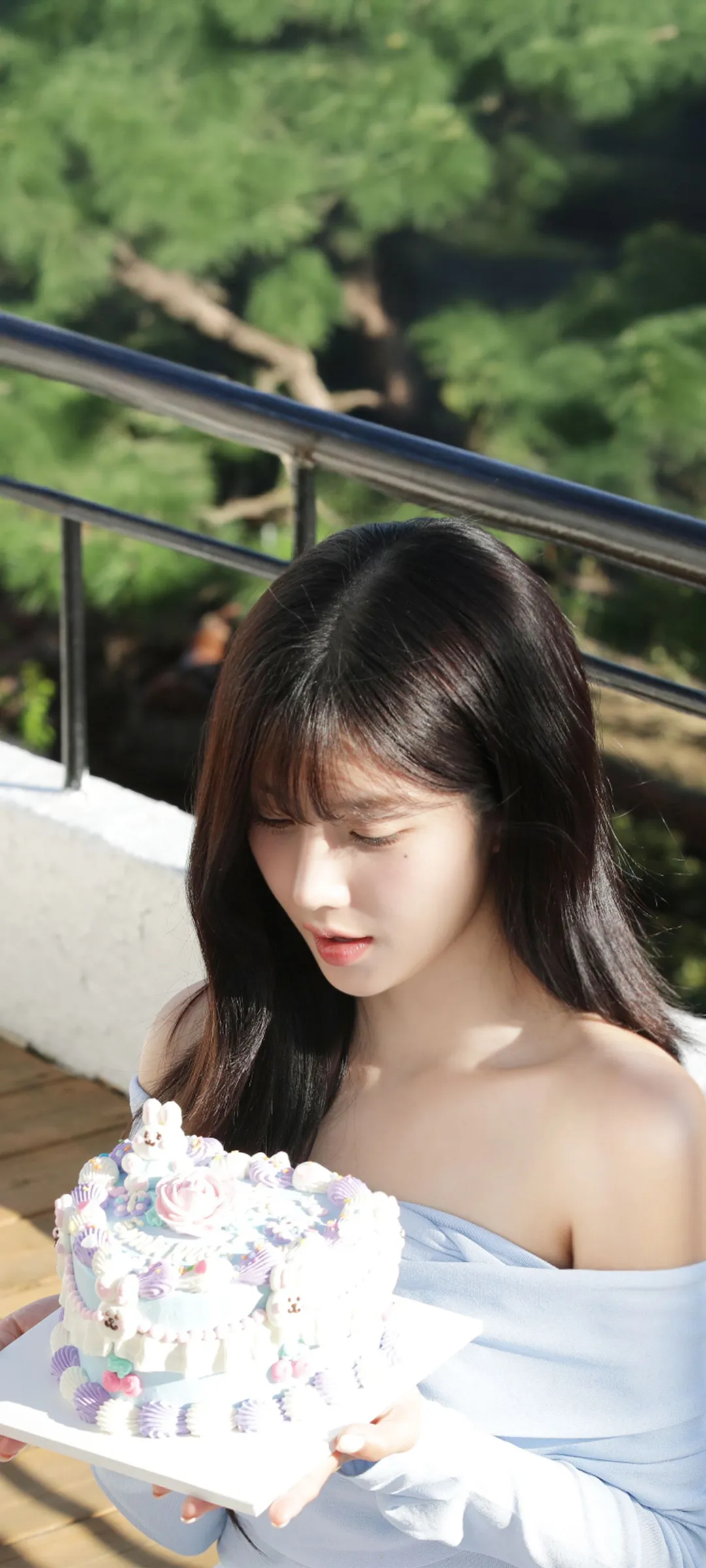 วอลเปเปอร์ หน้าจอล็อก มือถือ Kwon Eun-bi 4K HD ดาวน์โหลด — IZ*ONE