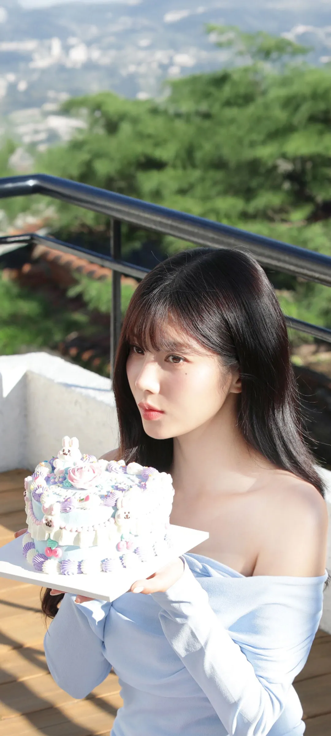 วอลเปเปอร์ หน้าจอล็อก มือถือ Kwon Eun-bi 4K HD ดาวน์โหลด — IZ*ONE