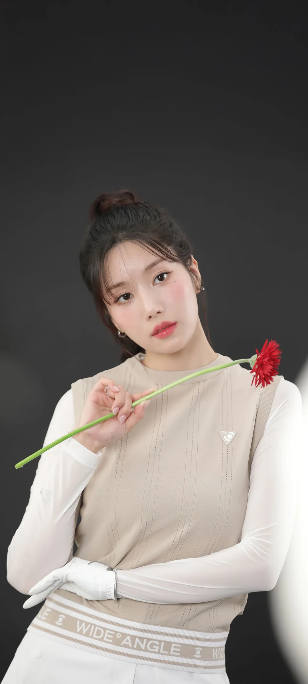 วอลเปเปอร์ หน้าจอล็อก มือถือ Kwon Eun-bi 4K HD ดาวน์โหลด — IZ*ONE