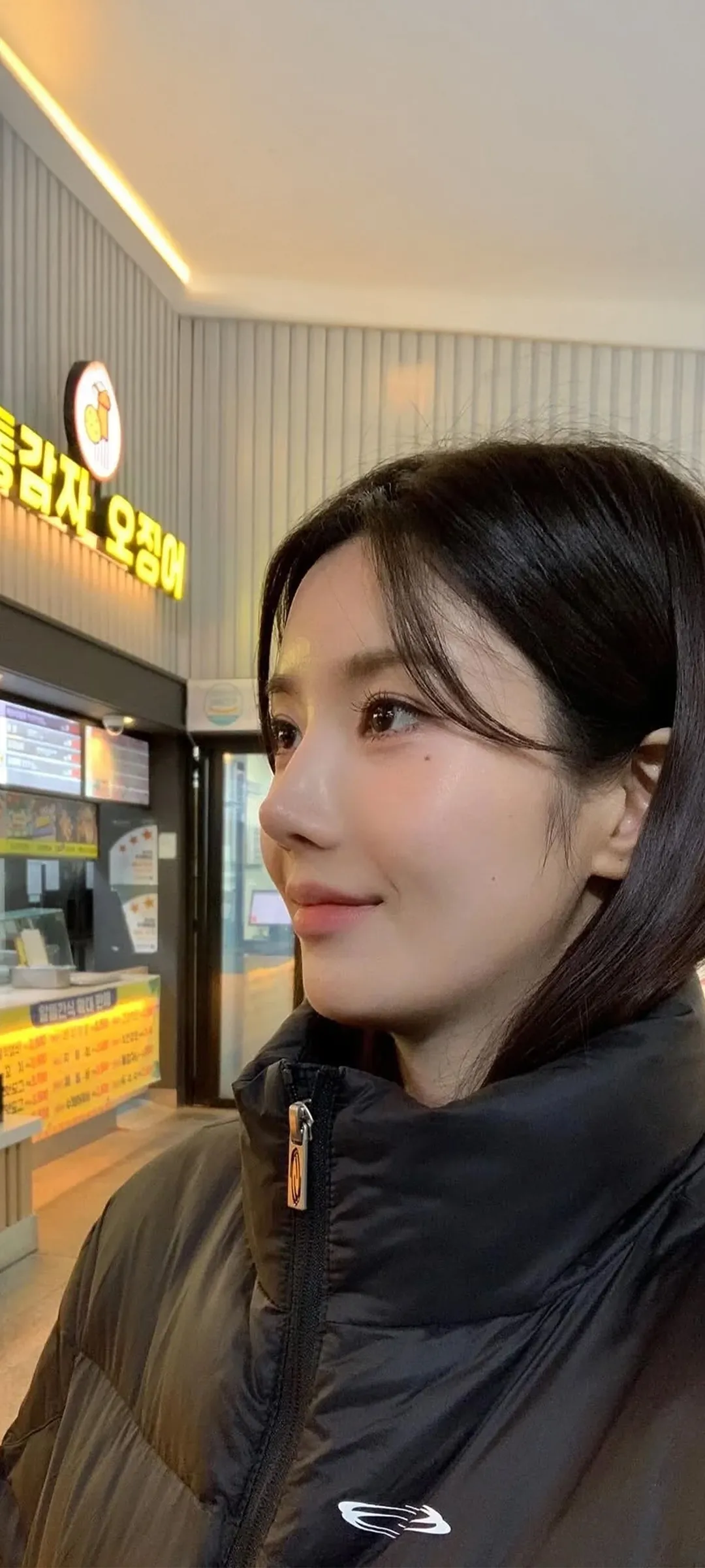 วอลเปเปอร์ หน้าจอล็อก มือถือ Kwon Eun-bi 4K HD ดาวน์โหลด — IZ*ONE
