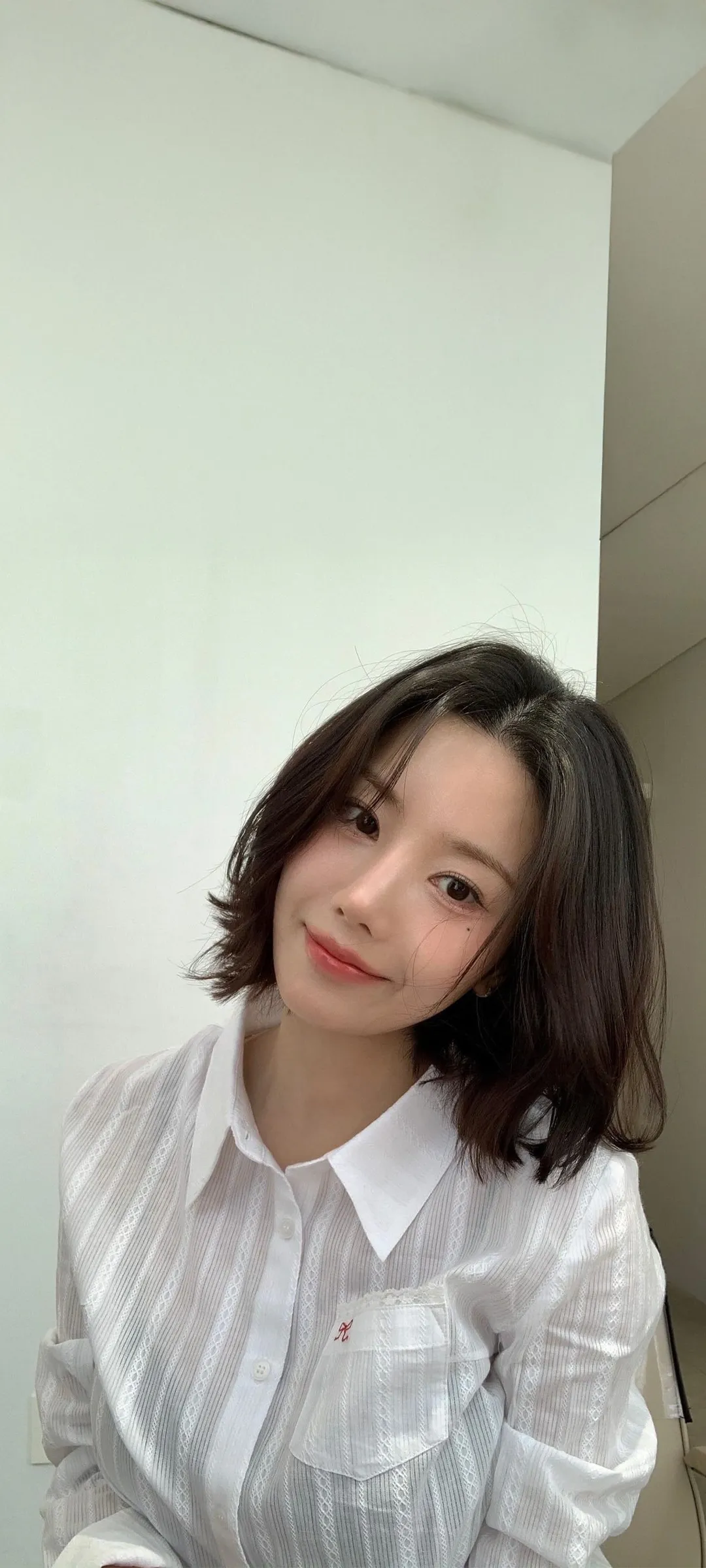 วอลเปเปอร์ หน้าจอล็อก มือถือ Kwon Eun-bi 4K HD ดาวน์โหลด — IZ*ONE