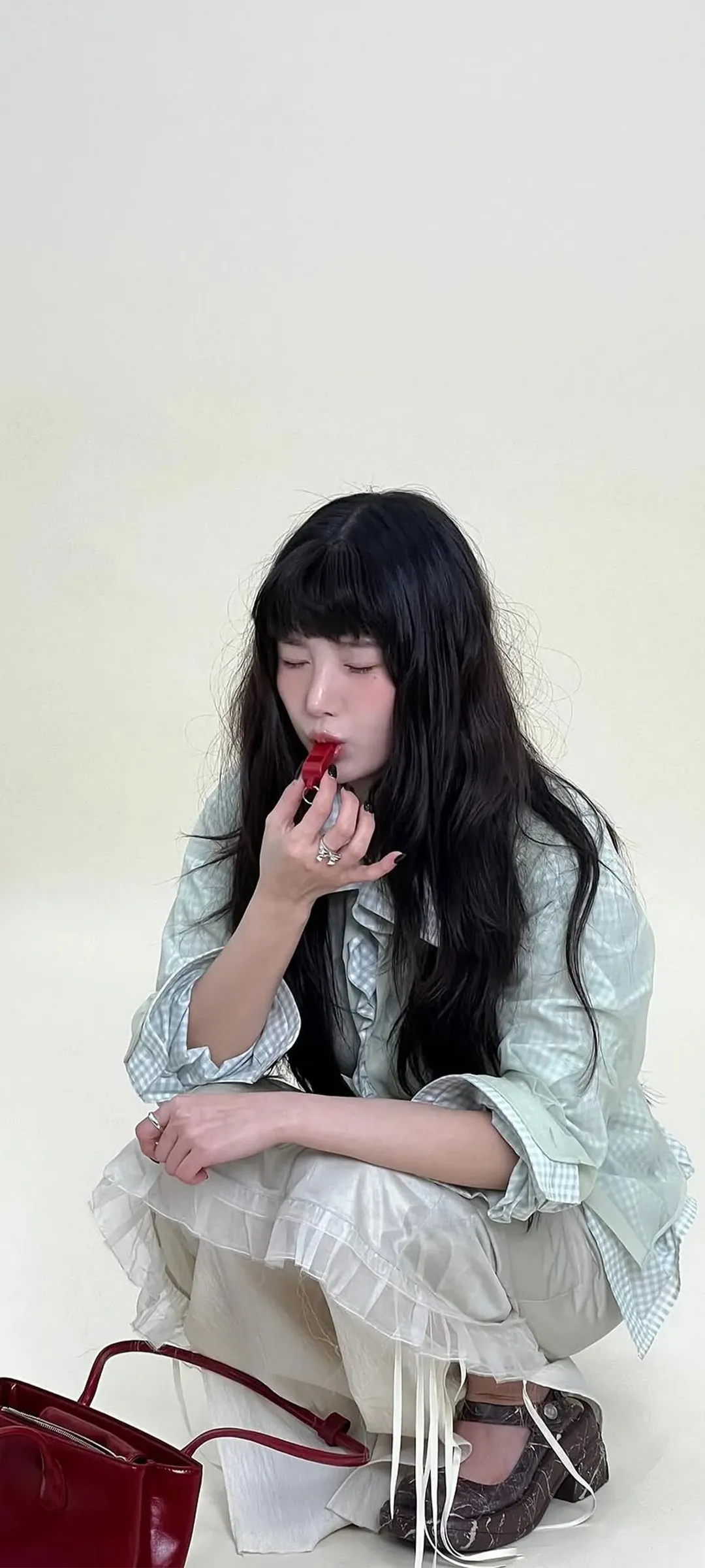 วอลเปเปอร์ หน้าจอล็อก มือถือ Kwon Eun-bi 4K HD ดาวน์โหลด — IZ*ONE