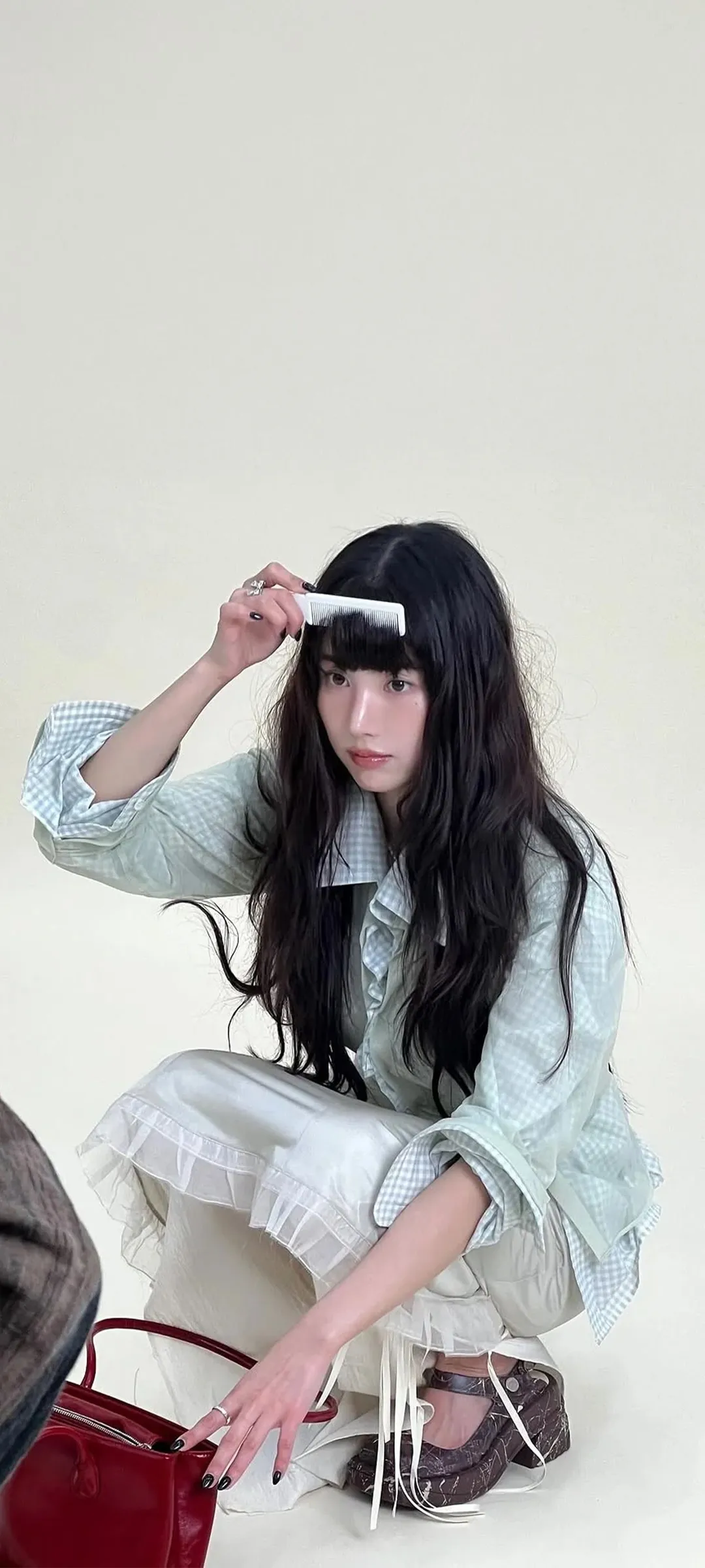 วอลเปเปอร์ หน้าจอล็อก มือถือ Kwon Eun-bi 4K HD ดาวน์โหลด — IZ*ONE