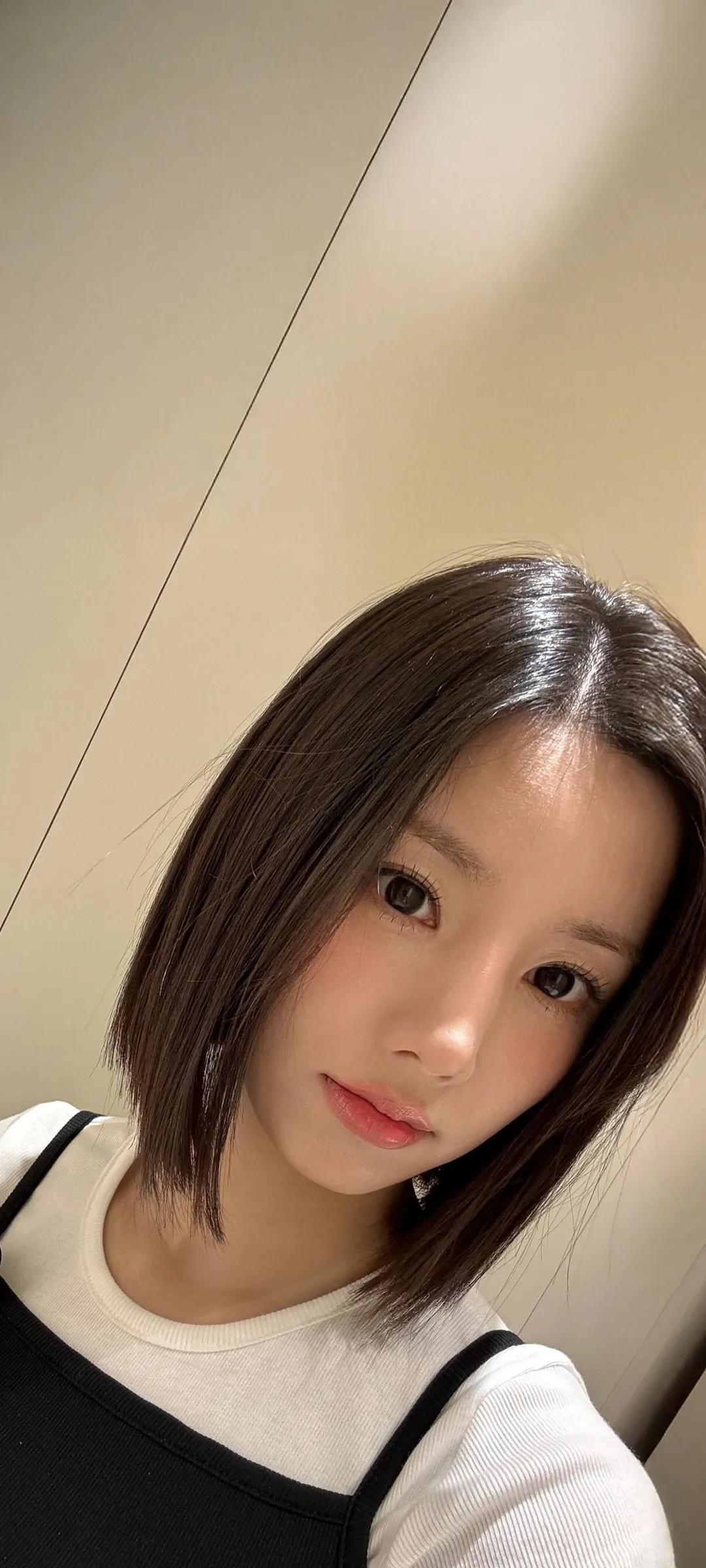 วอลเปเปอร์ หน้าจอล็อก มือถือ Kwon Eun-bi 4K HD ดาวน์โหลด — IZ*ONE