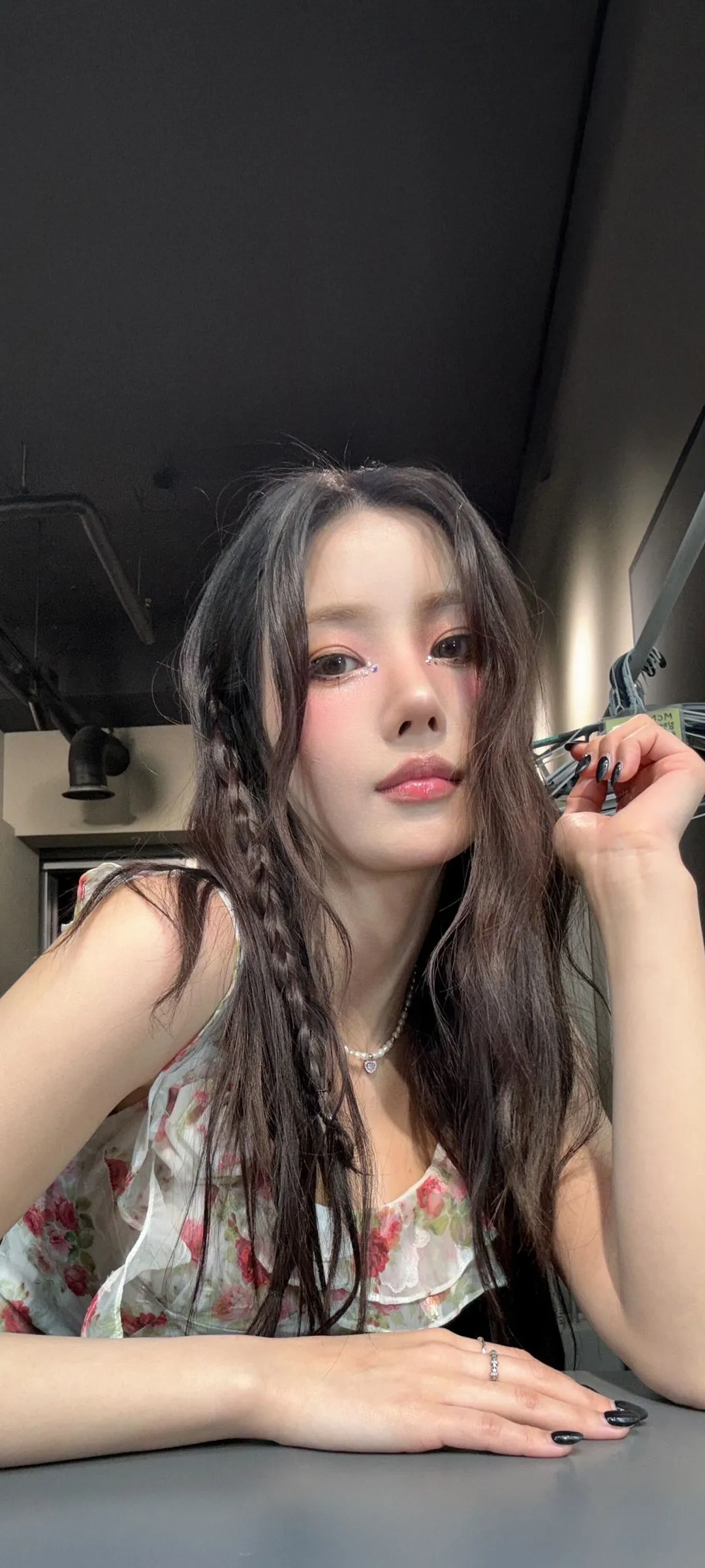 วอลเปเปอร์ หน้าจอล็อก มือถือ Kwon Eun-bi 4K HD ดาวน์โหลด — IZ*ONE