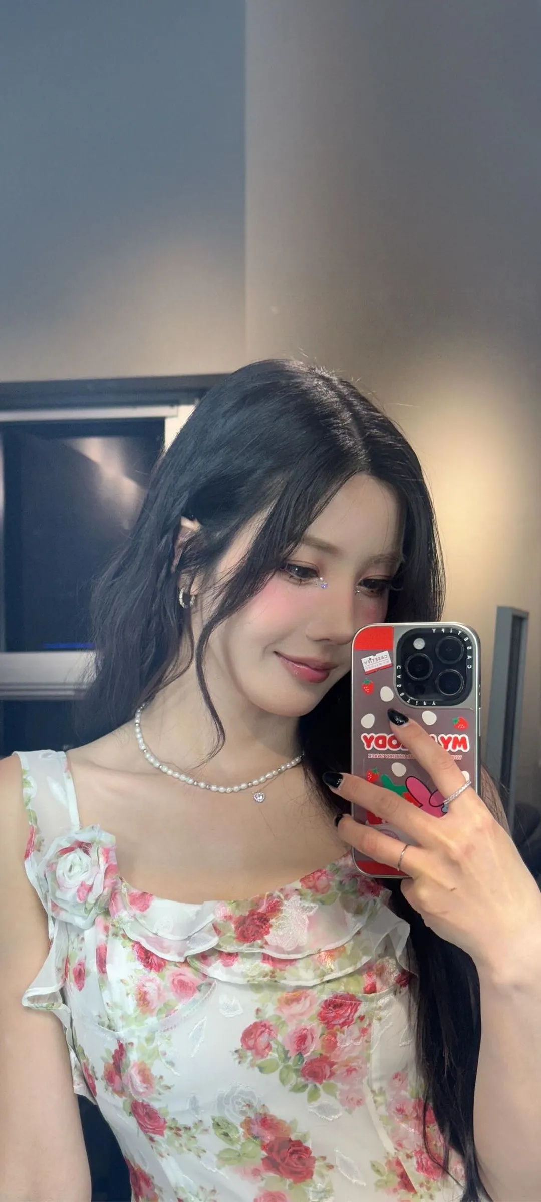 วอลเปเปอร์ หน้าจอล็อก มือถือ Kwon Eun-bi 4K HD ดาวน์โหลด — IZ*ONE