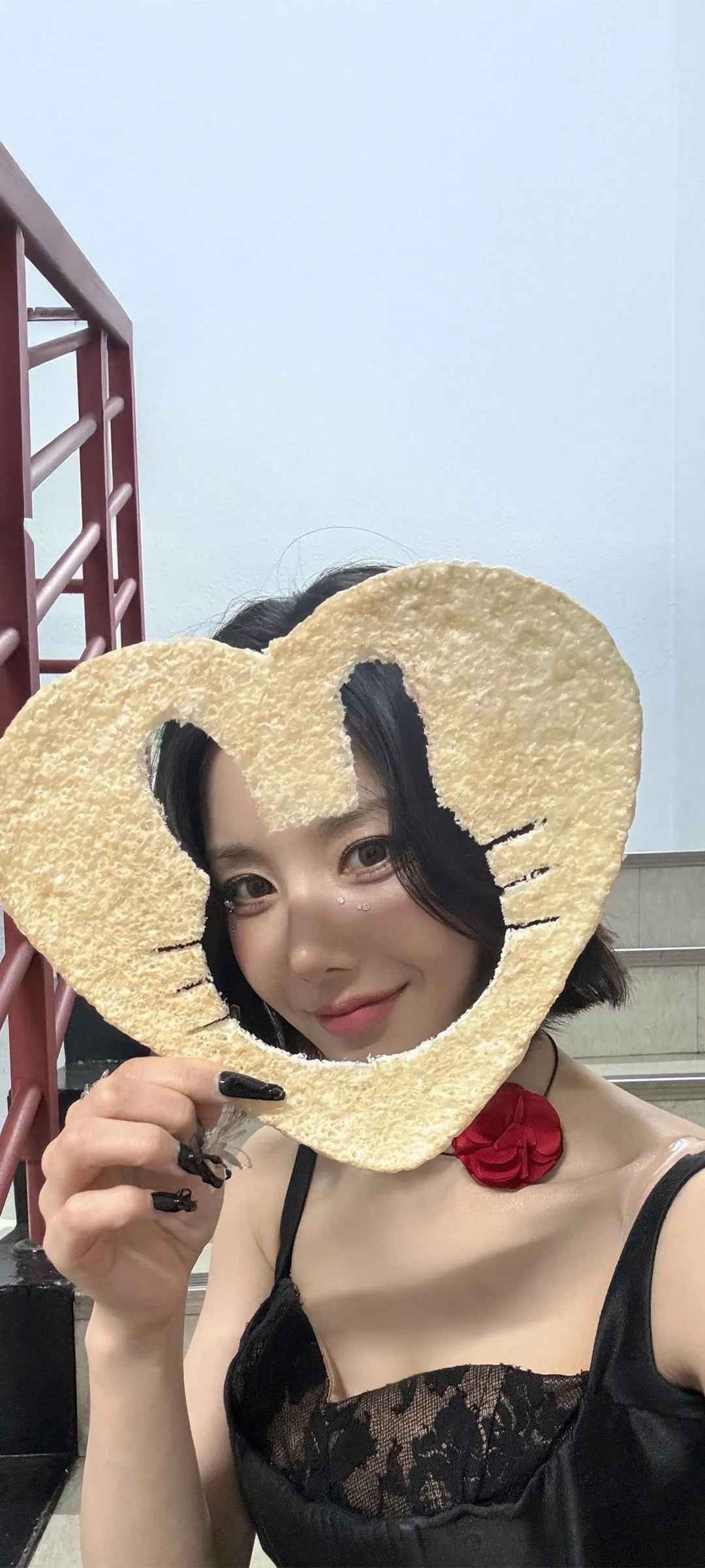 วอลเปเปอร์ หน้าจอล็อก มือถือ Kwon Eun-bi 4K HD ดาวน์โหลด — IZ*ONE