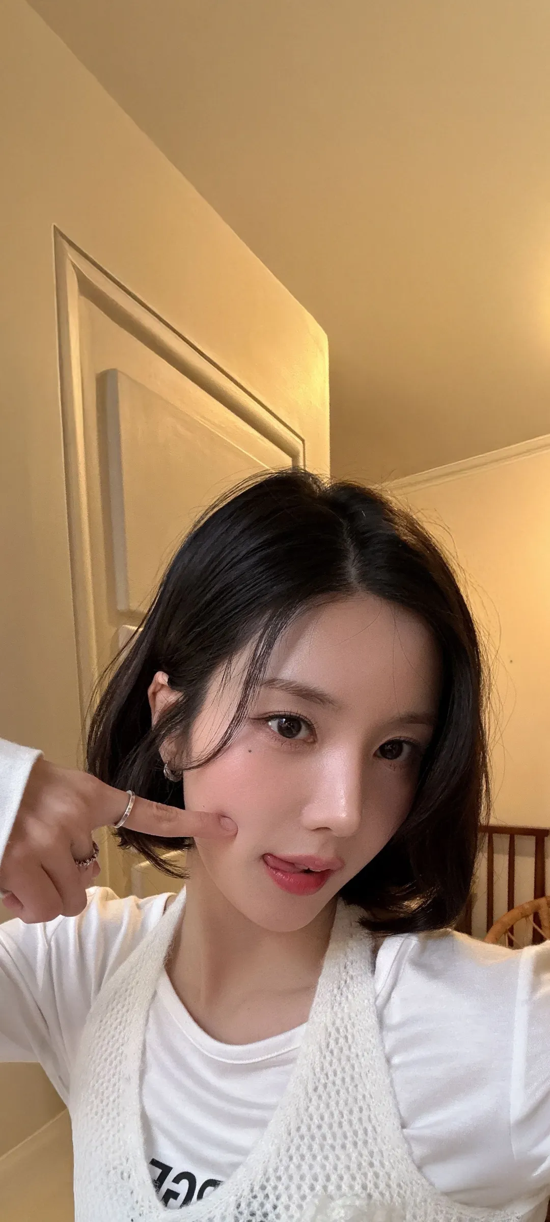 วอลเปเปอร์ หน้าจอล็อก มือถือ Kwon Eun-bi 4K HD ดาวน์โหลด — IZ*ONE
