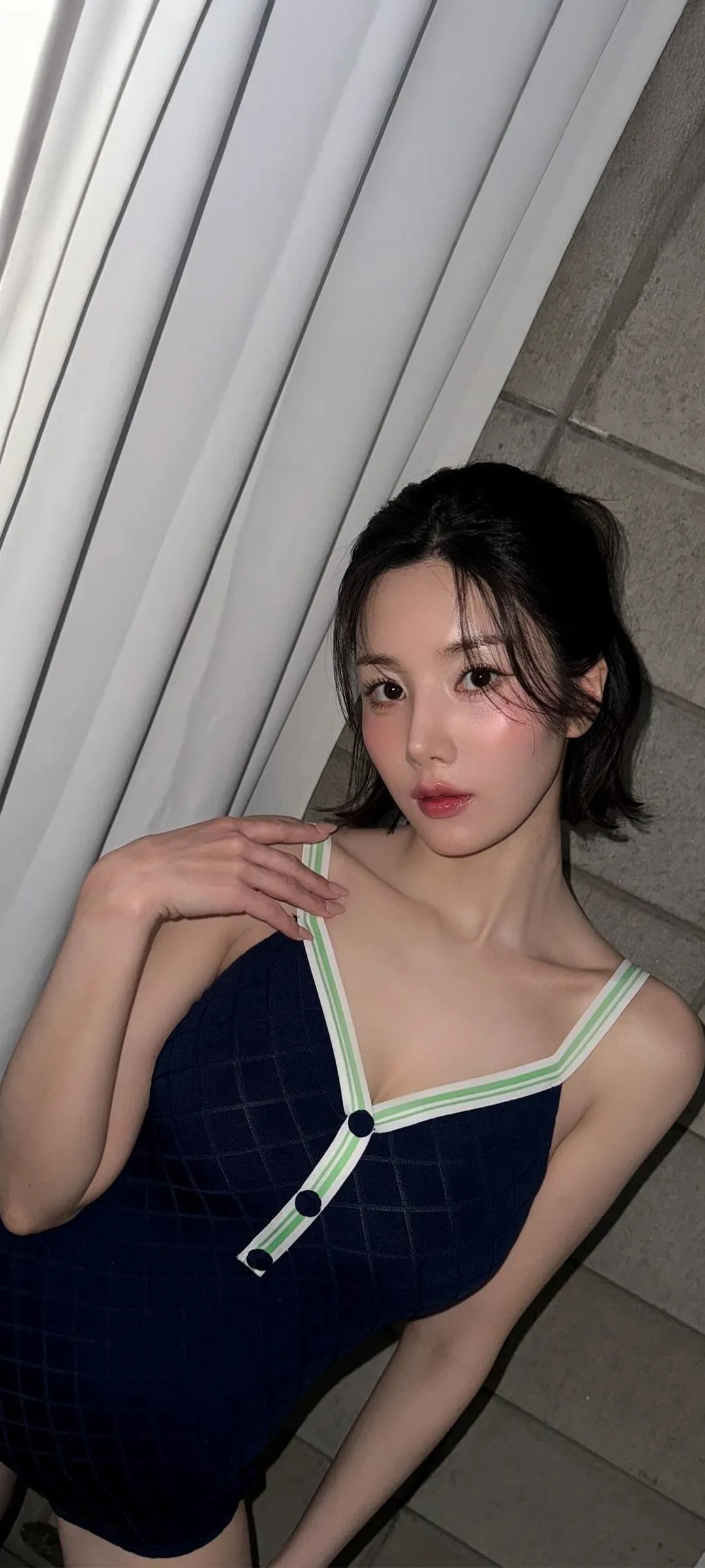 วอลเปเปอร์ หน้าจอล็อก มือถือ Kwon Eun-bi 4K HD ดาวน์โหลด — IZ*ONE